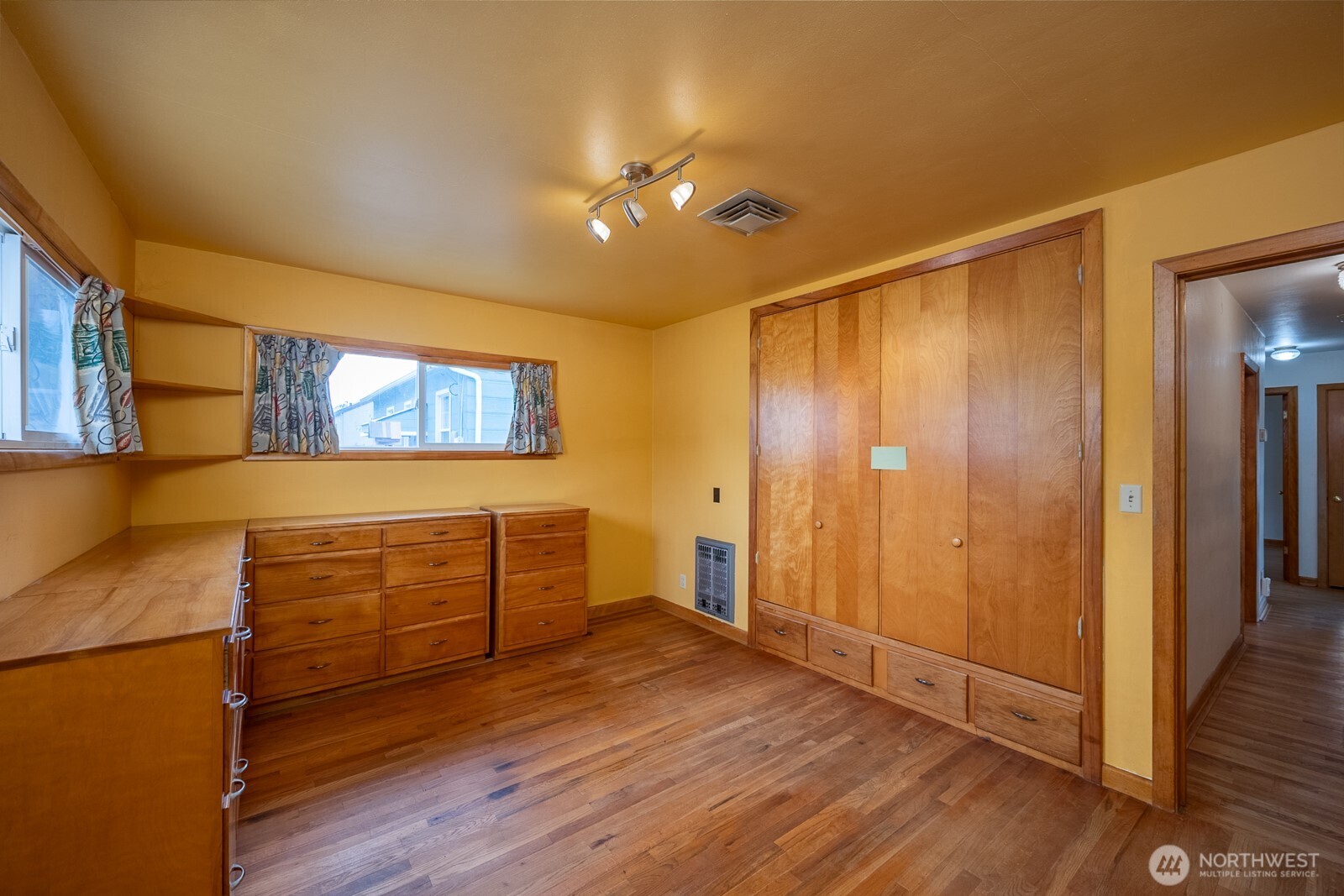 165 D Street Property Photo 28