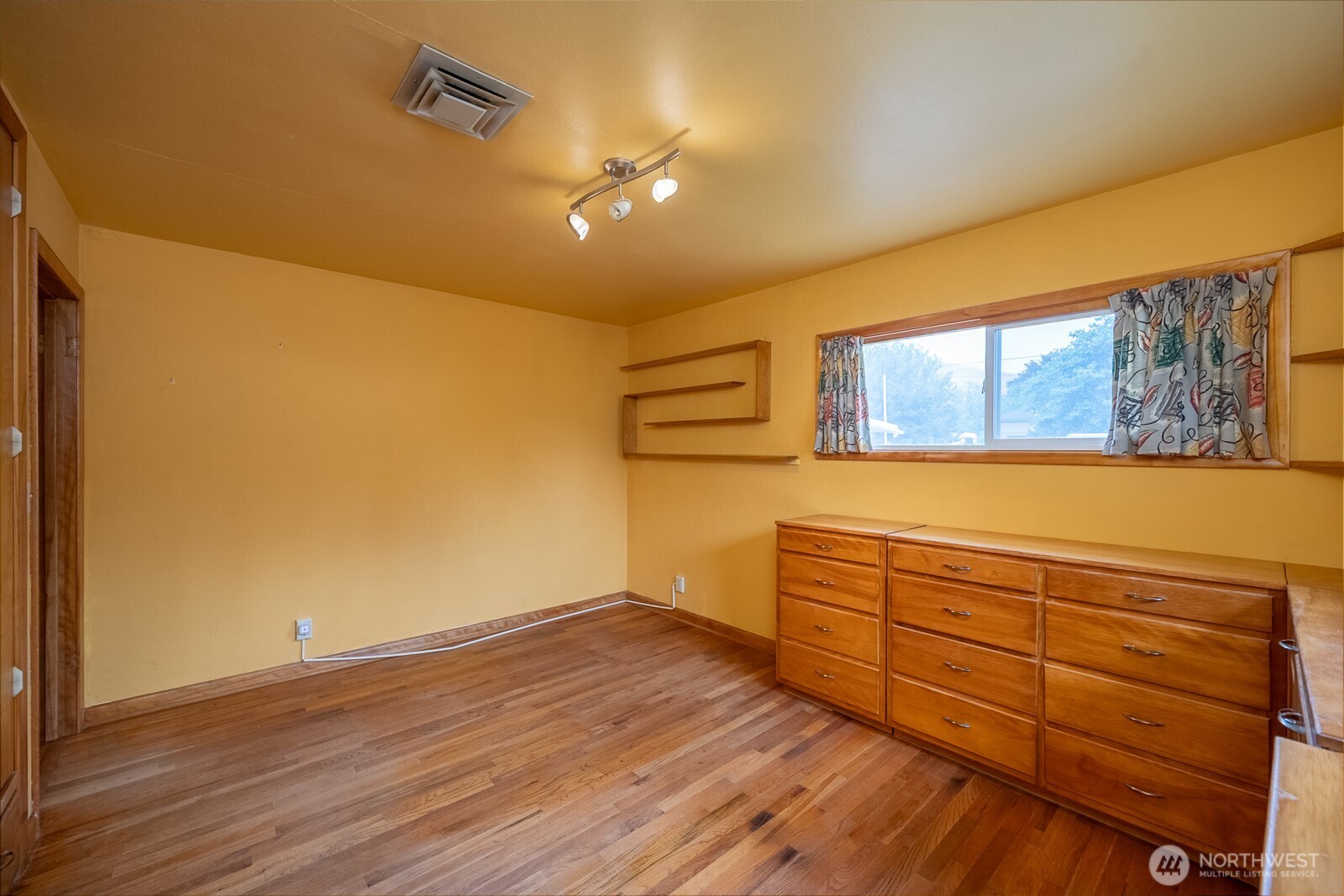 165 D Street Property Photo 29