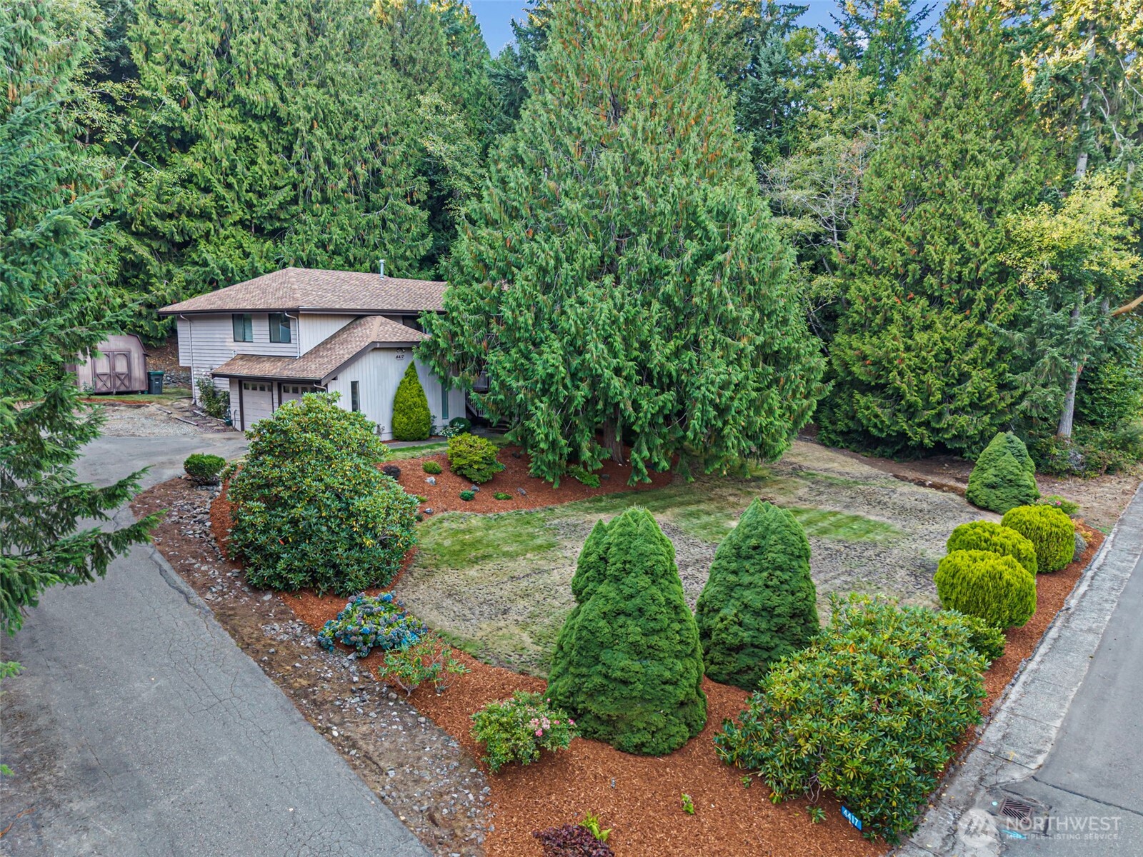 4417 Nw Cascade Street Property Photo 1