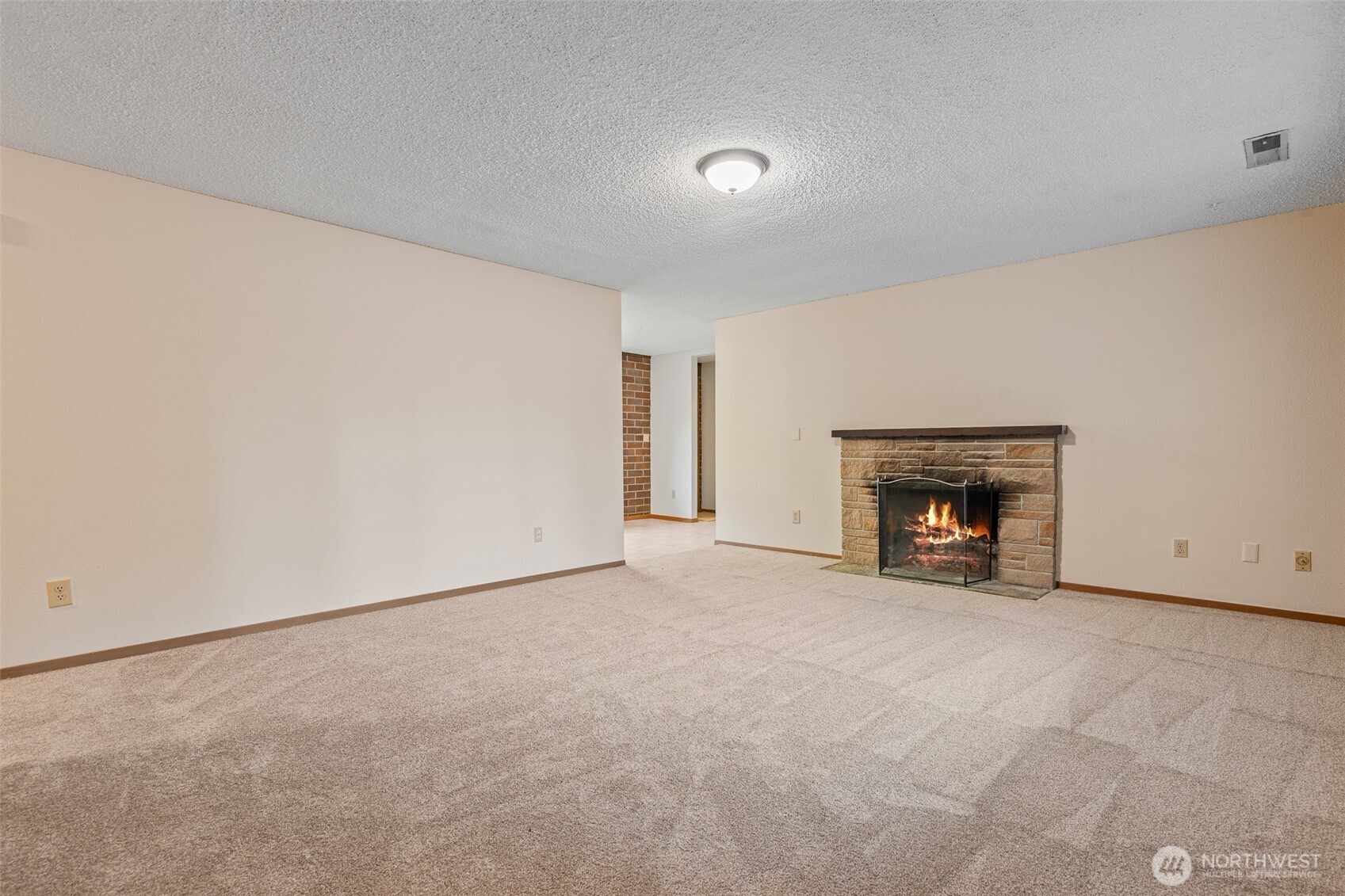 3427 192nd Street Property Photo 3