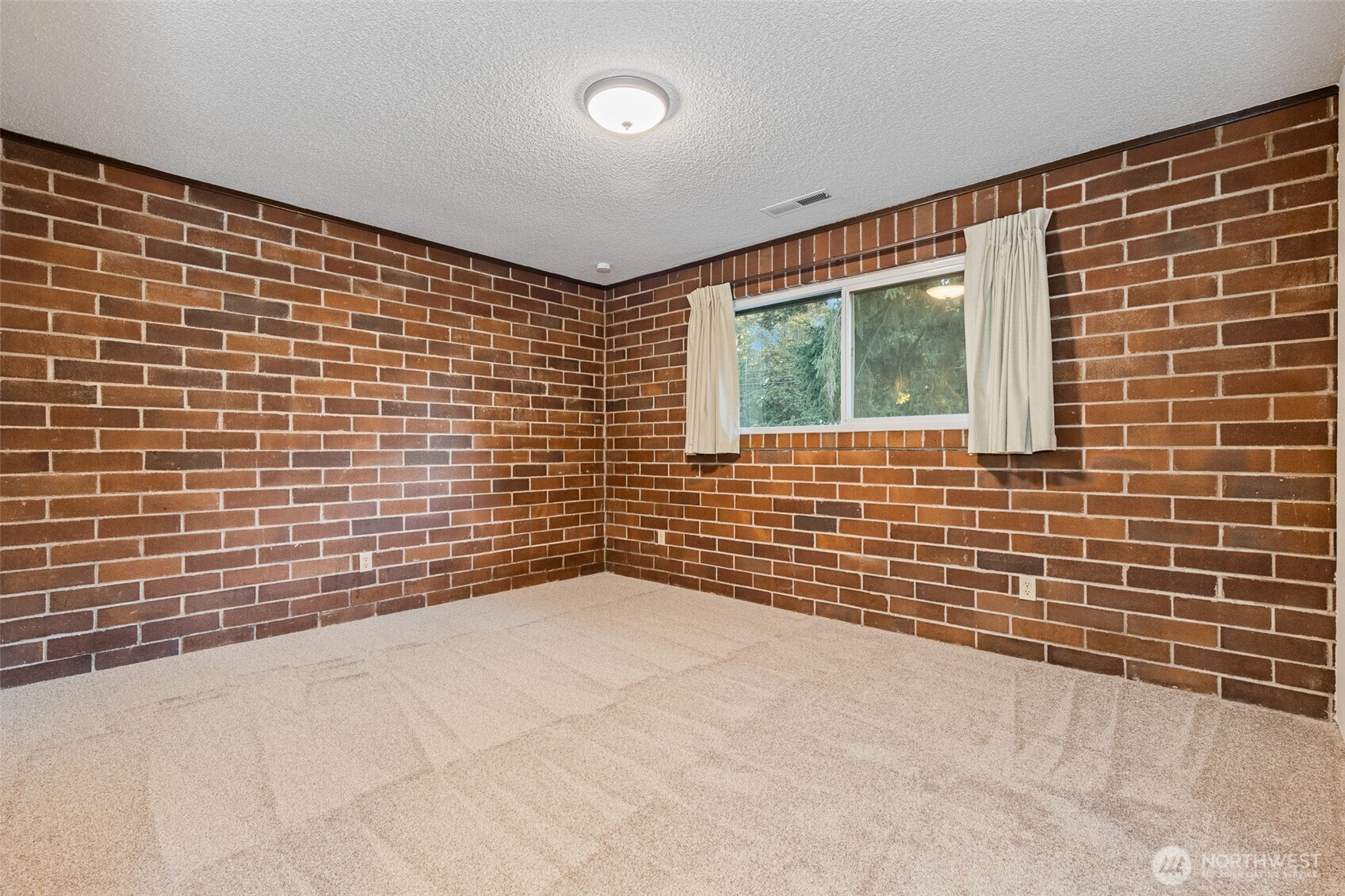 3427 192nd Street Property Photo 27