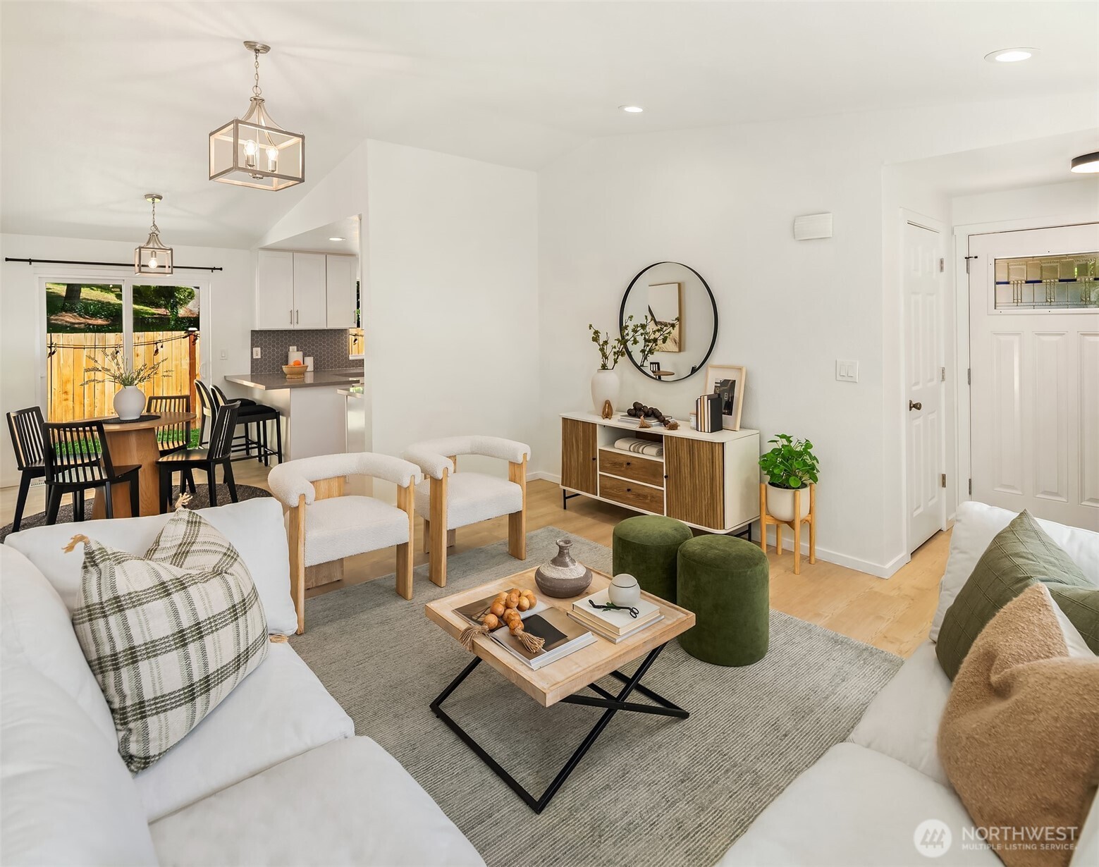 14722 3rd Place Property Photo 7