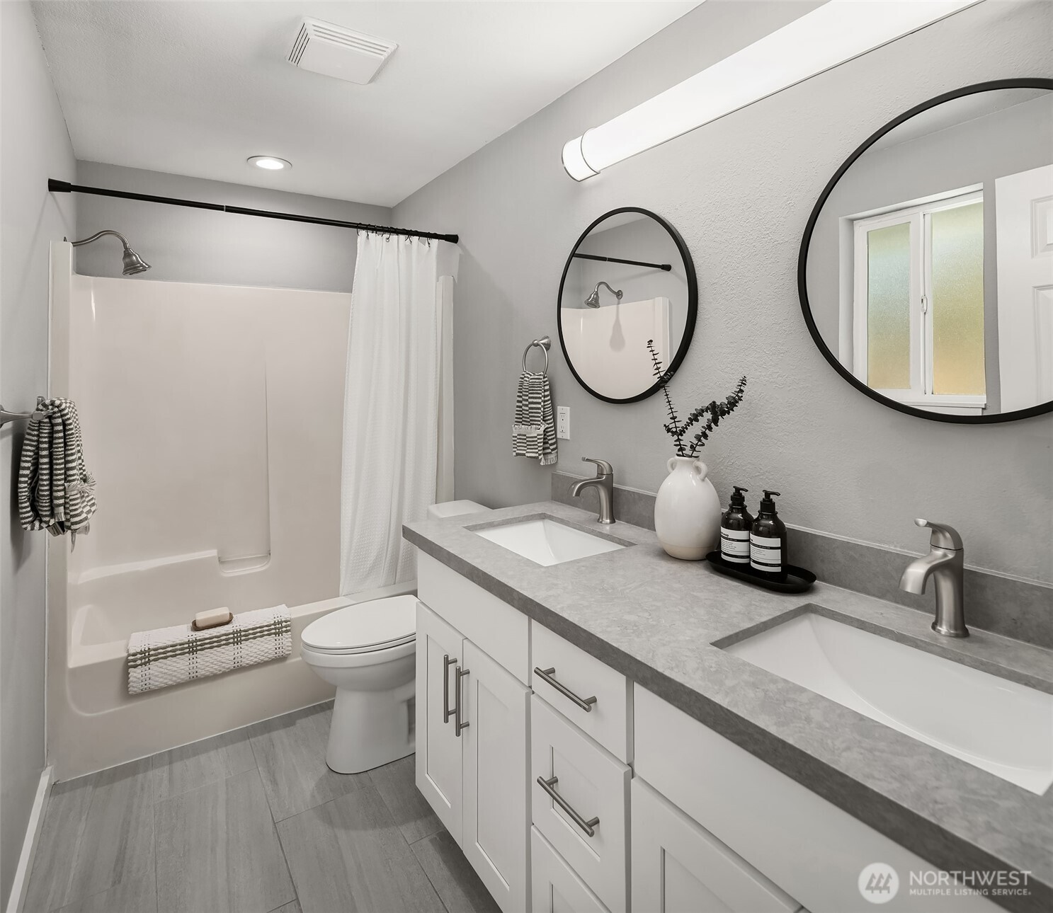 14722 3rd Place Property Photo 32