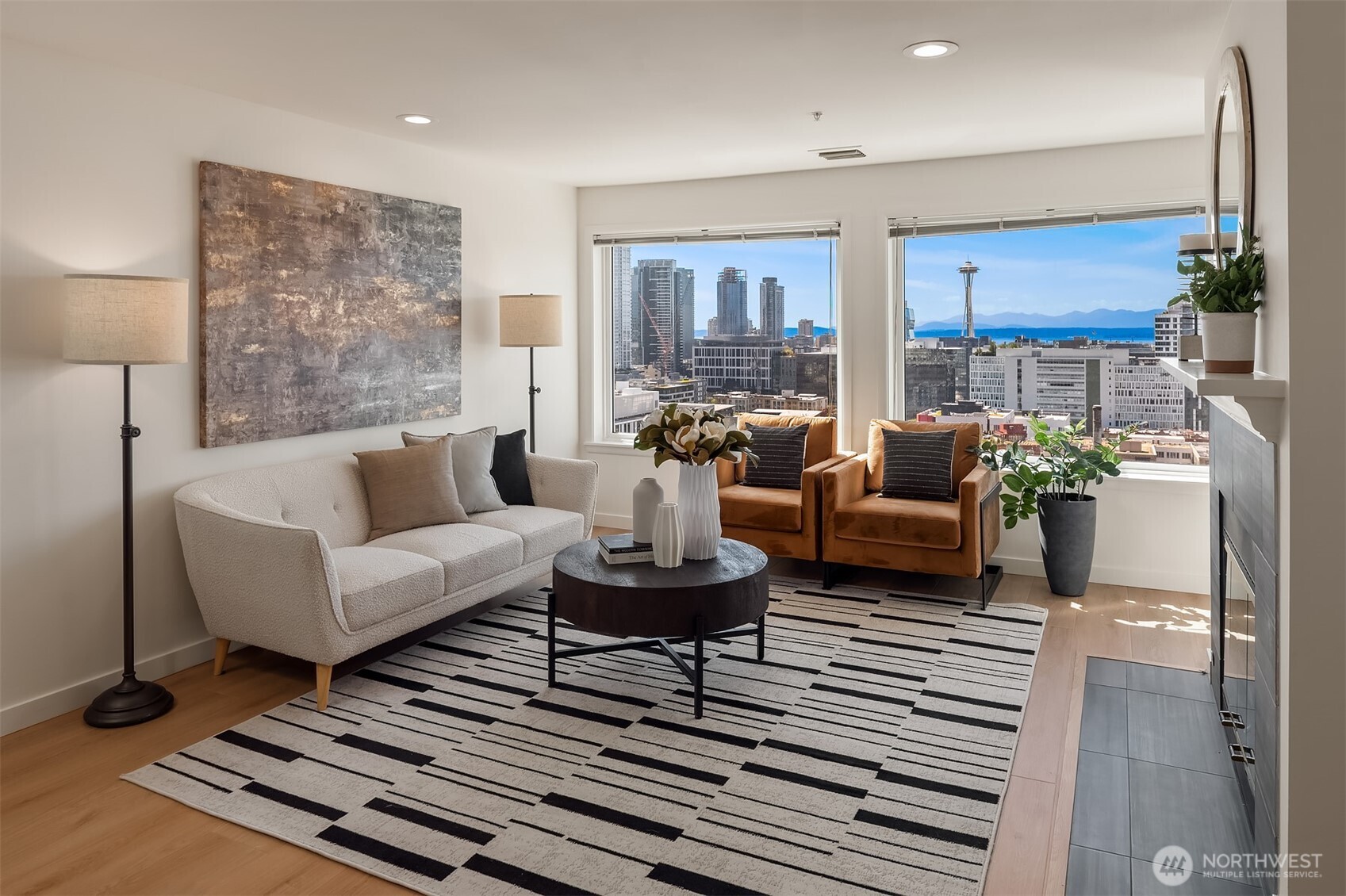 420 Melrose Avenue 902 Property Photo 3