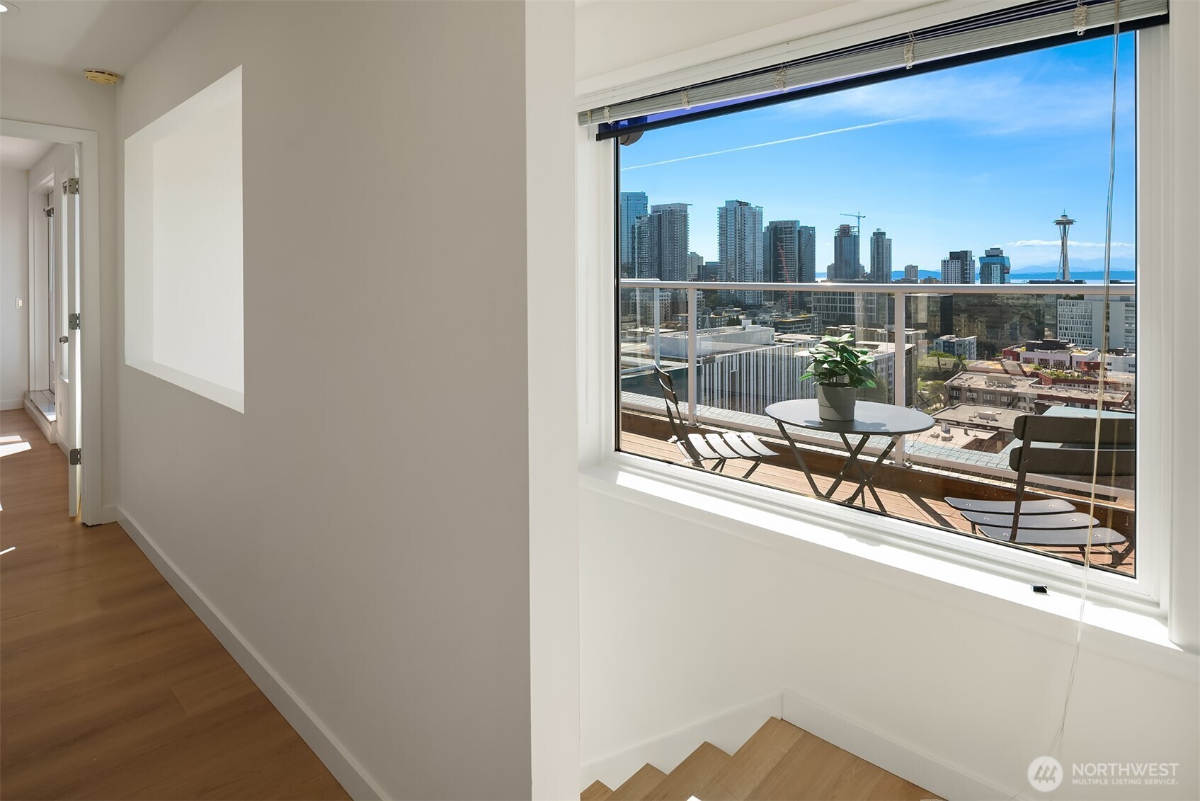420 Melrose Avenue 902 Property Photo 25
