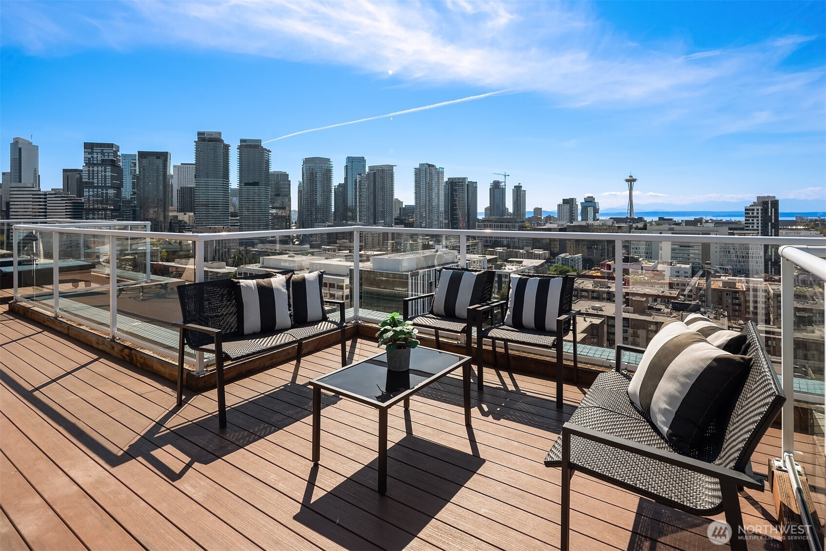 420 Melrose Avenue 902 Property Photo 29
