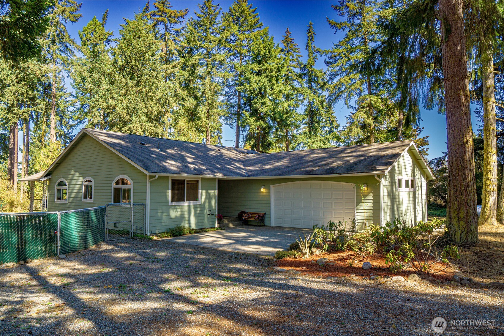 440 W Silberhorn Road Property Photo 1