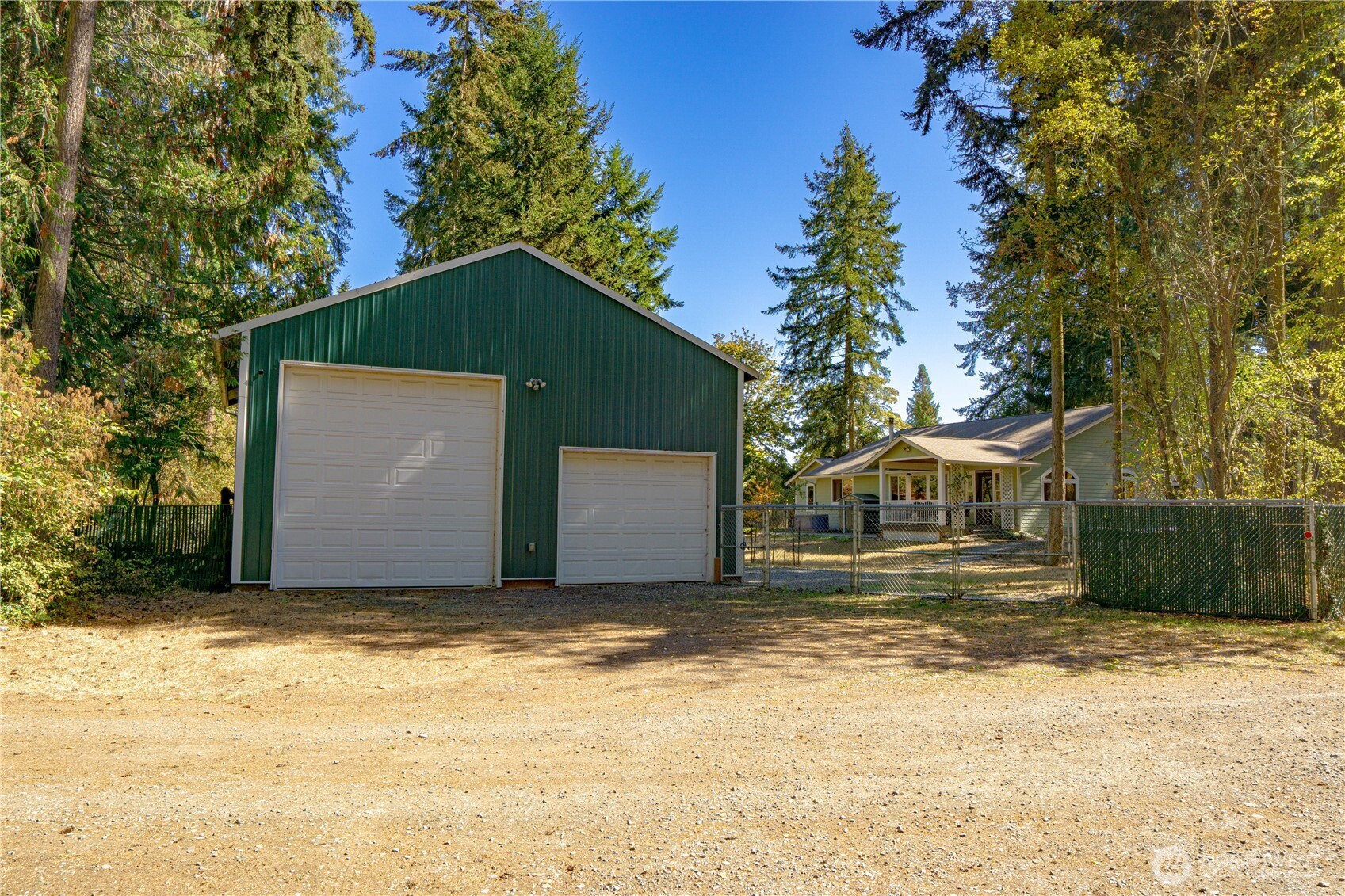 440 W Silberhorn Road Property Photo 3