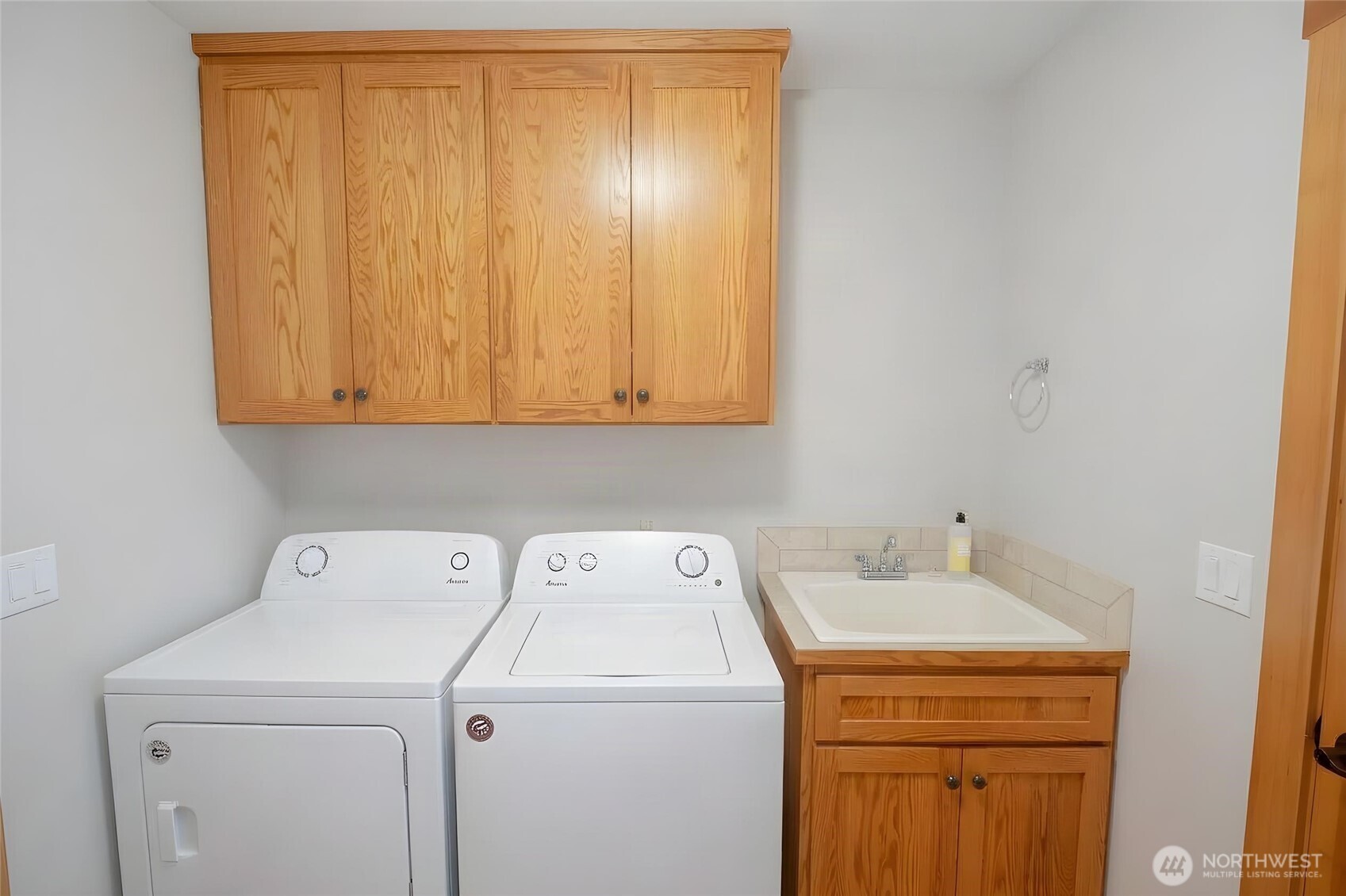 440 W Silberhorn Road Property Photo 23