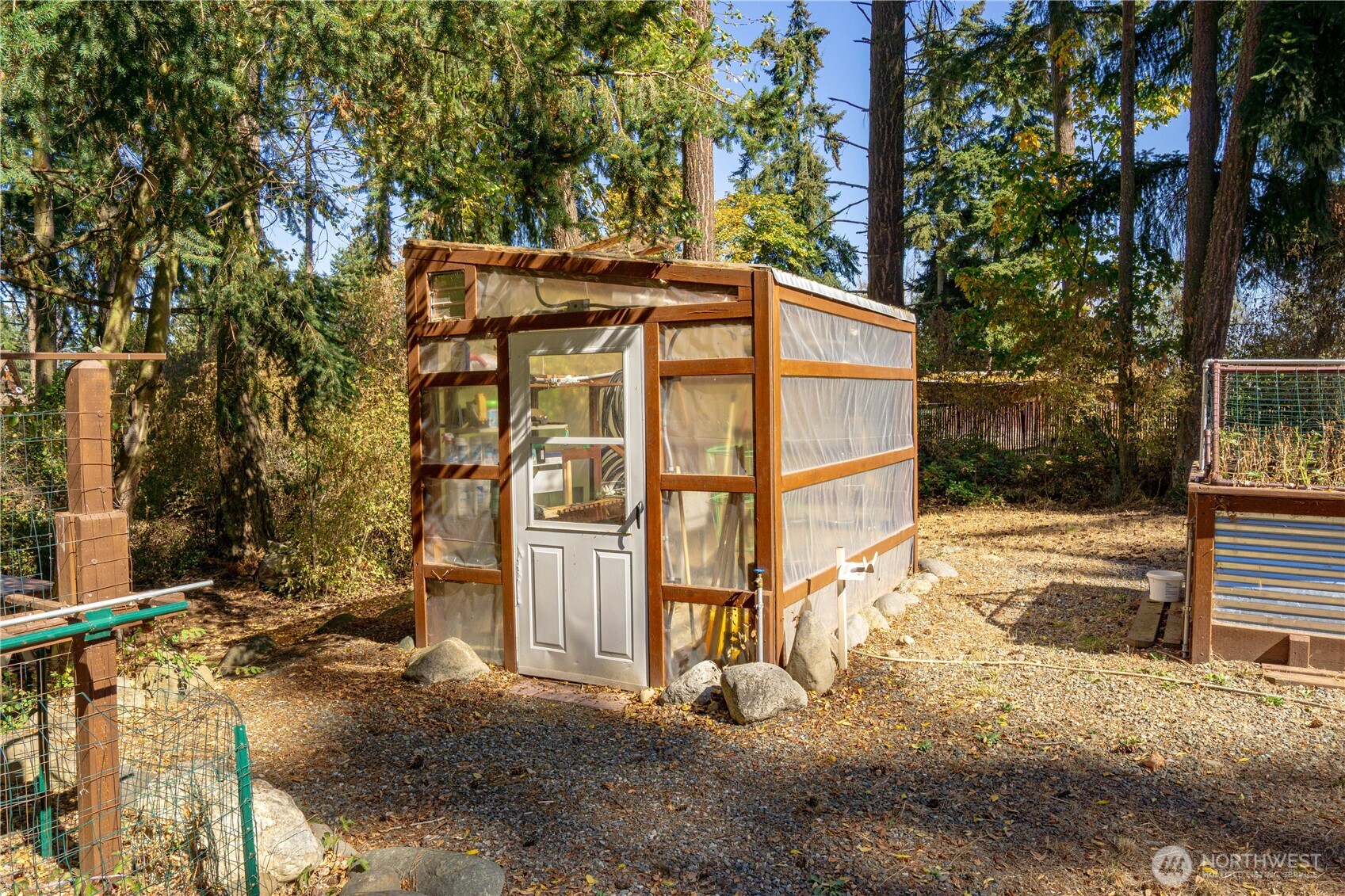 440 W Silberhorn Road Property Photo 32