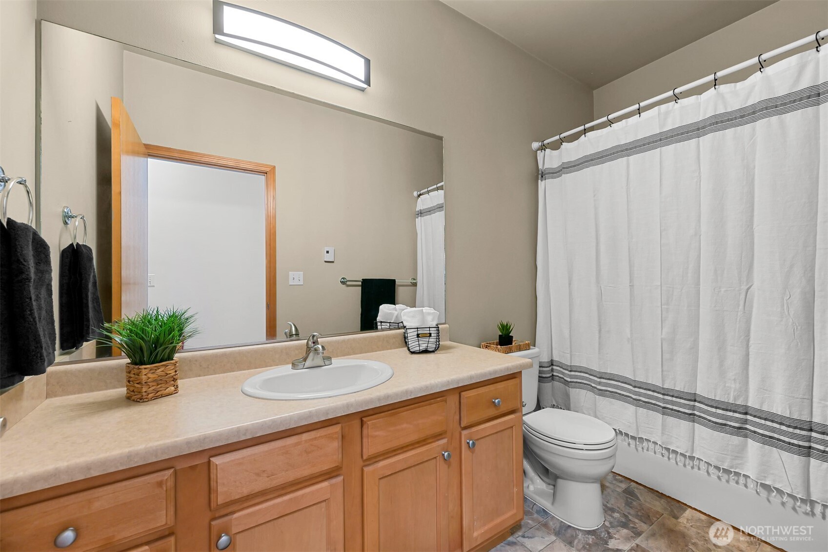 1305 Boon St. 114 Property Photo 15