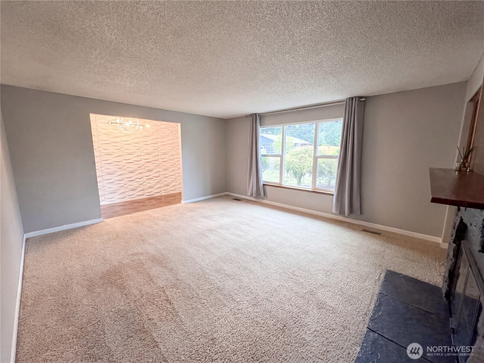 7022 160th Street Court Property Photo 3