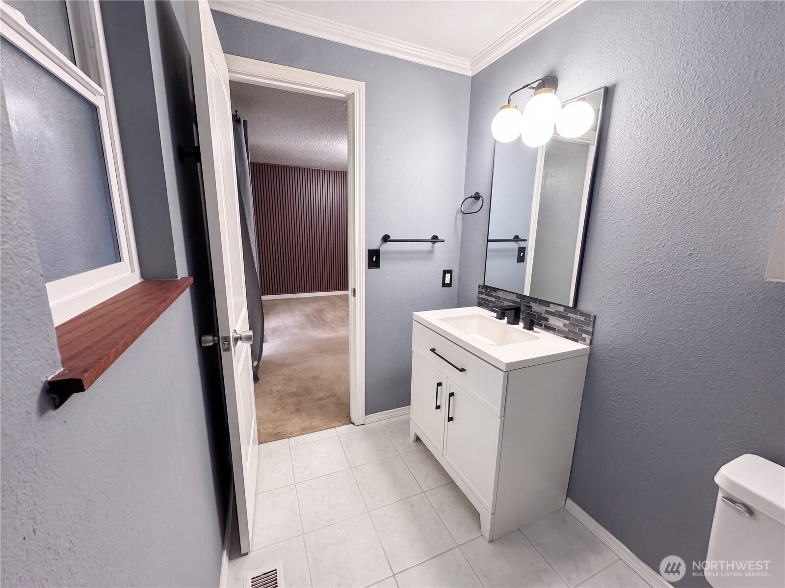 7022 160th Street Court Property Photo 10