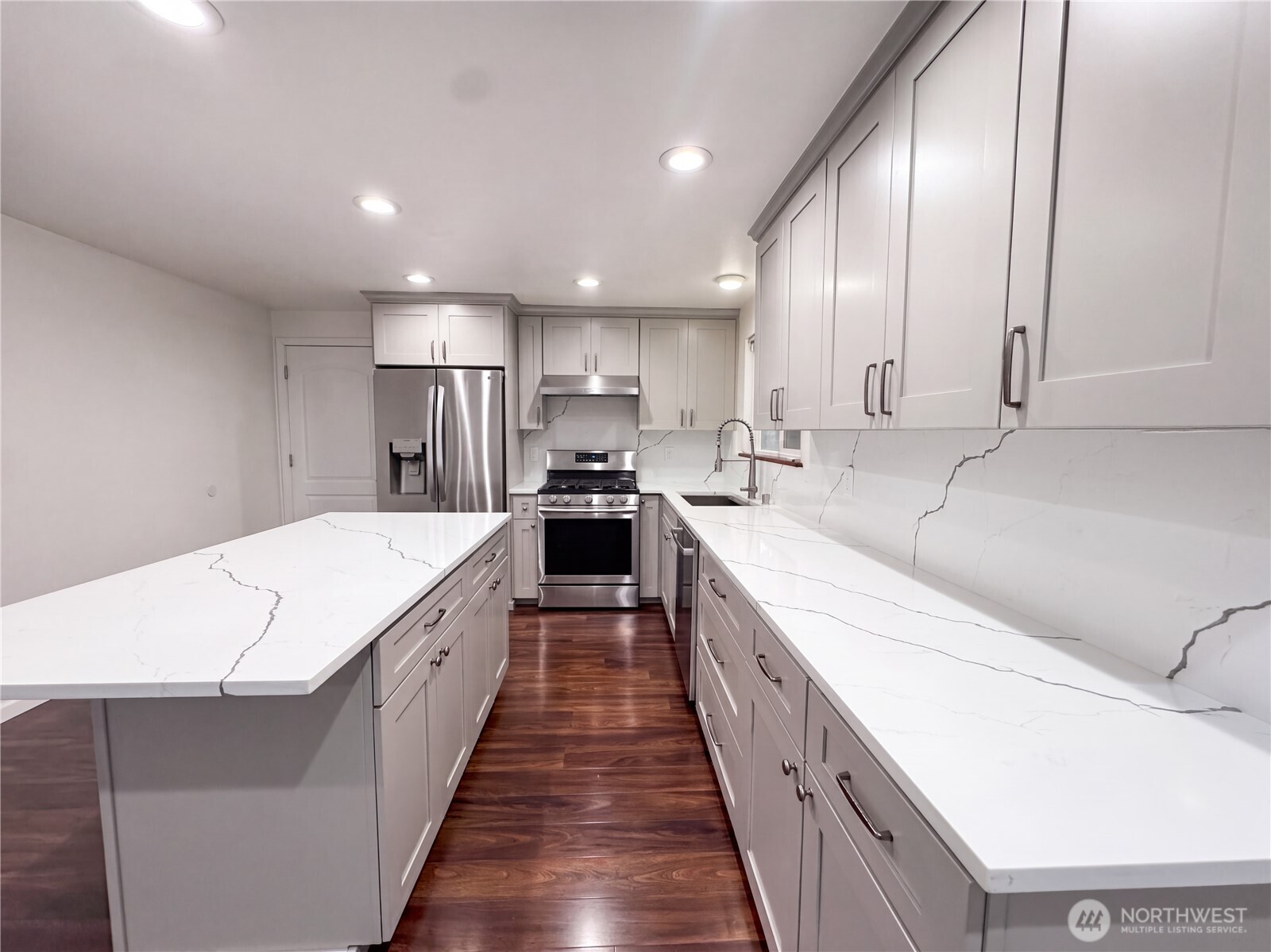 7022 160th Street Court Property Photo 14