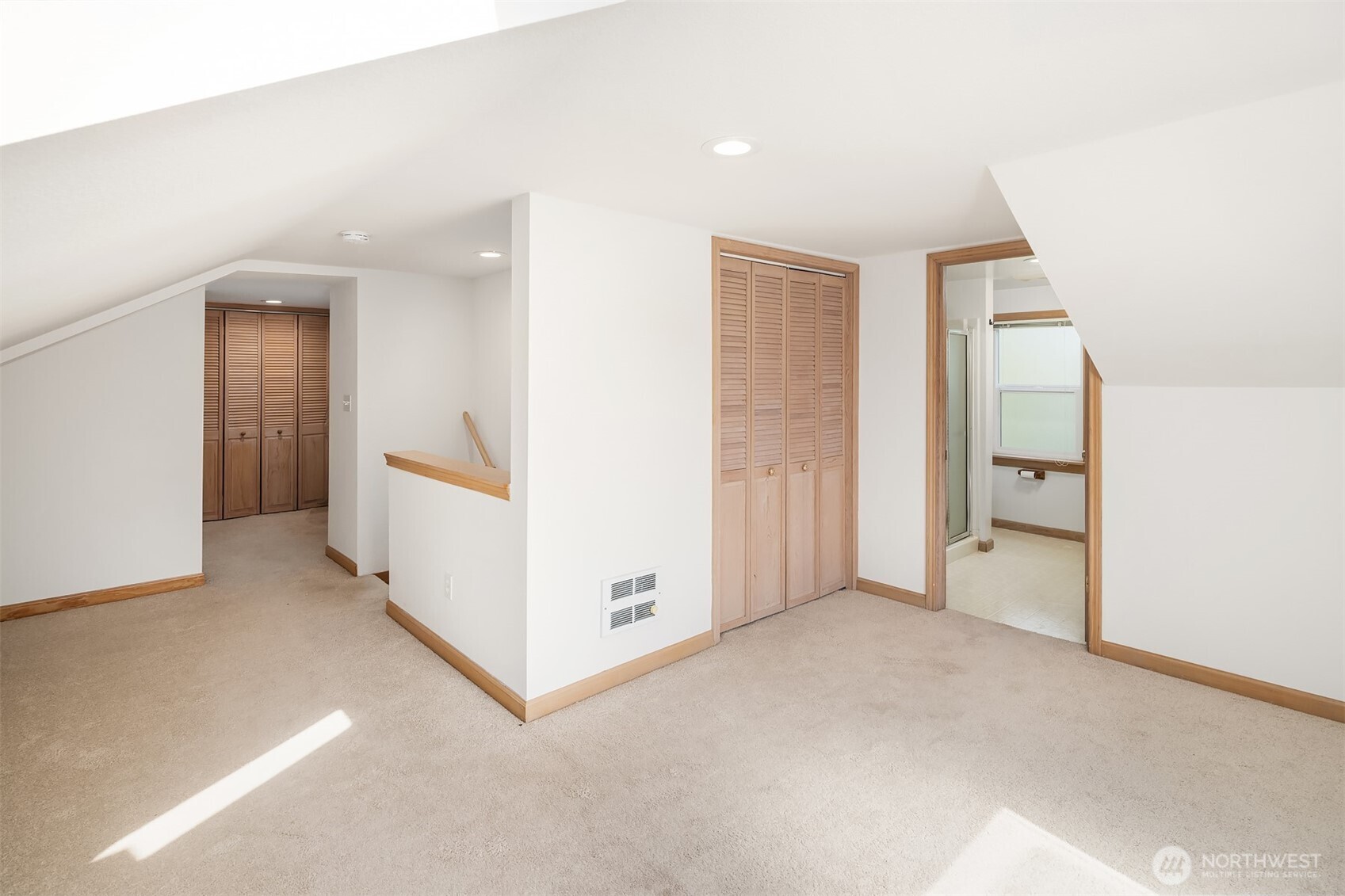 3838 38th Avenue Property Photo 15