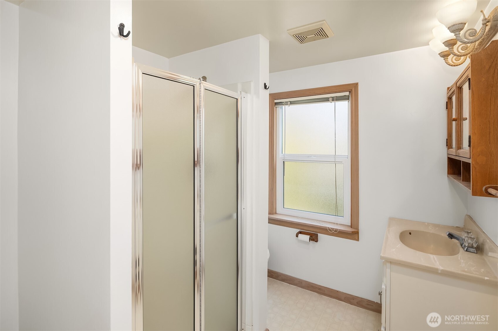 3838 38th Avenue Property Photo 16