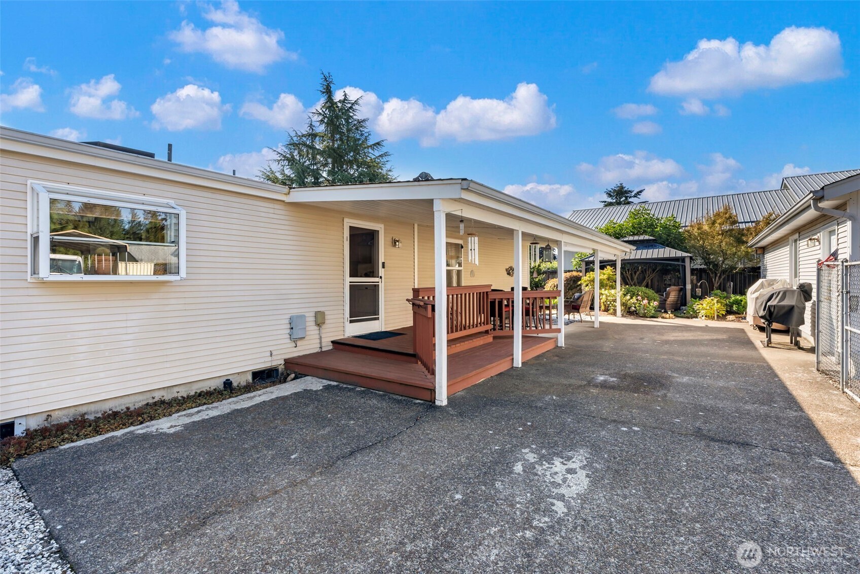 513 Jackson Street Property Photo 27