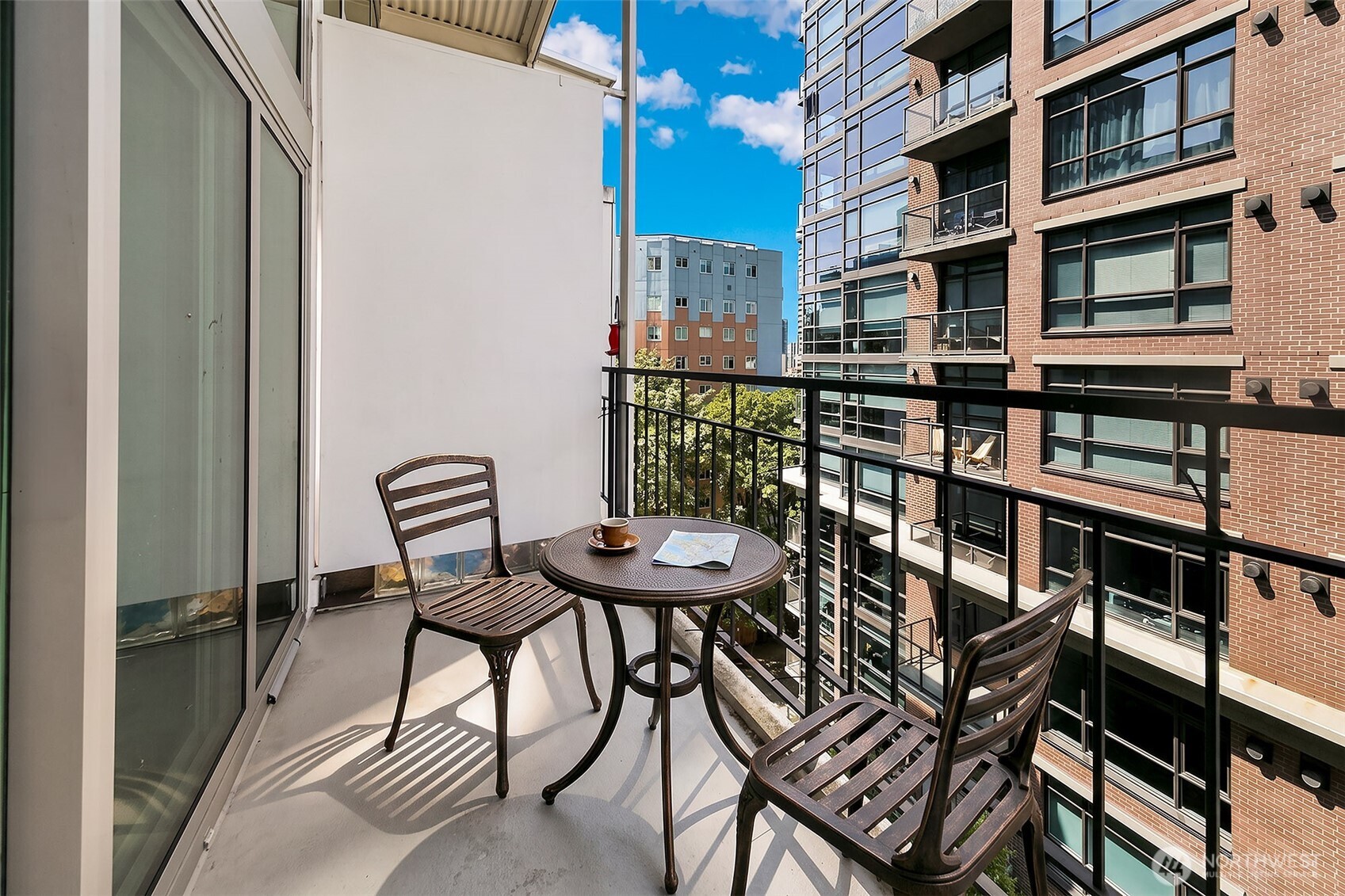 1000 Union Street 412 Property Photo 13