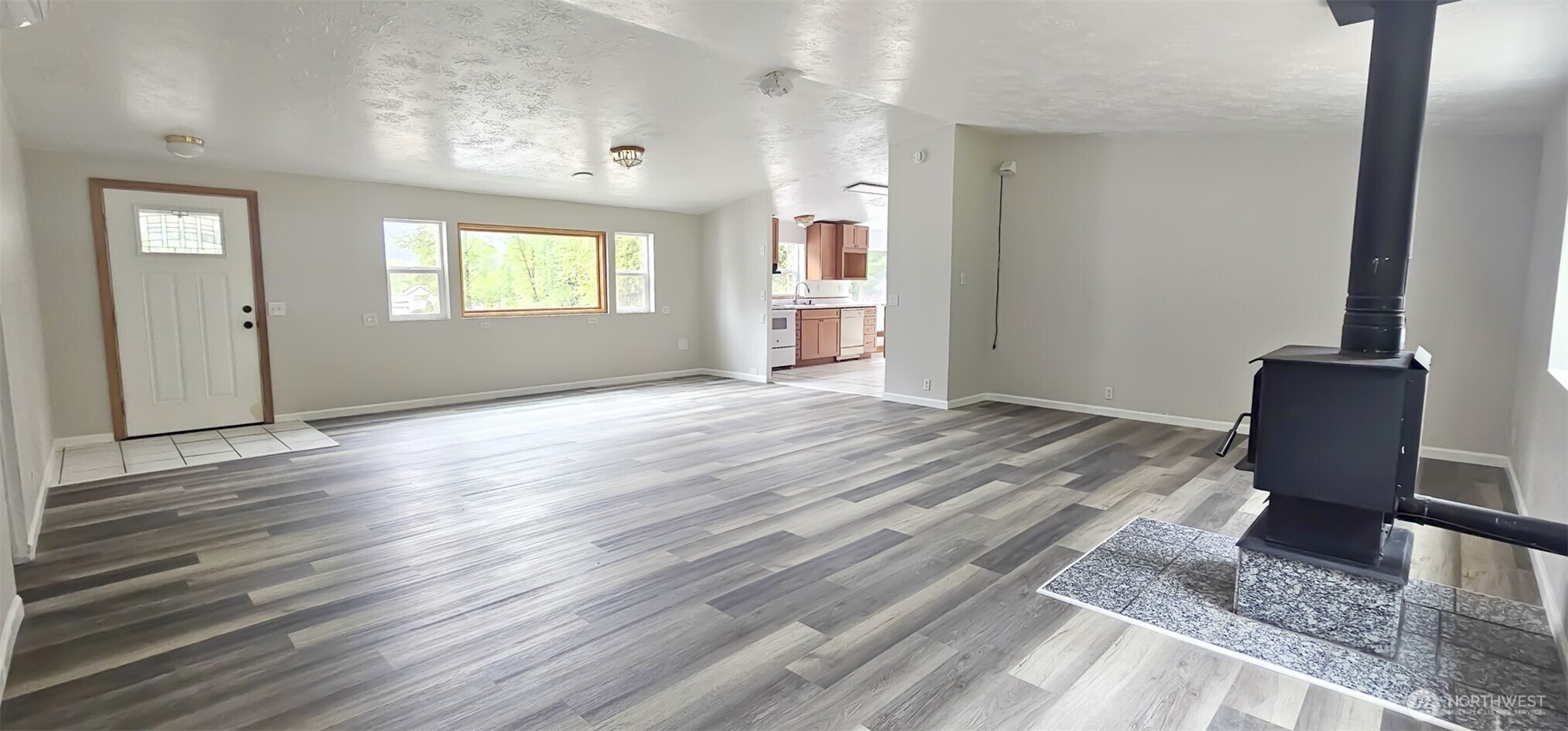 113 Skinner Road Property Photo 3
