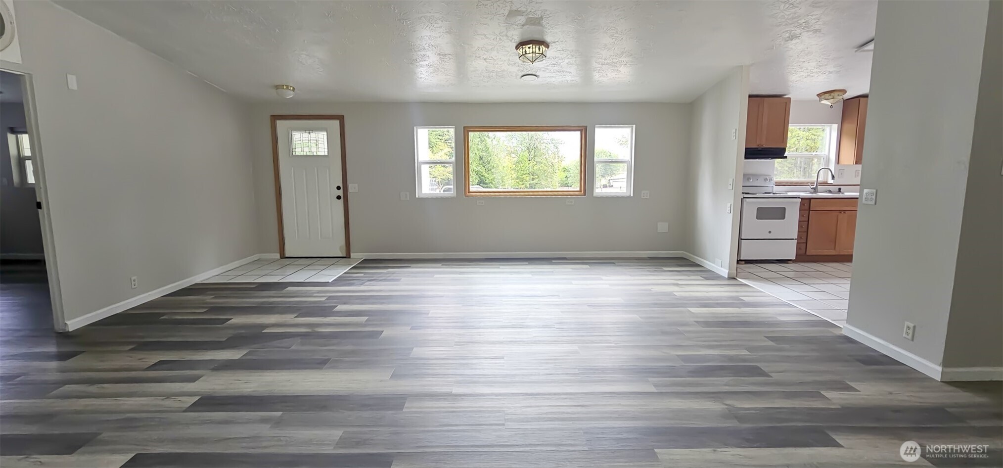 113 Skinner Road Property Photo 4