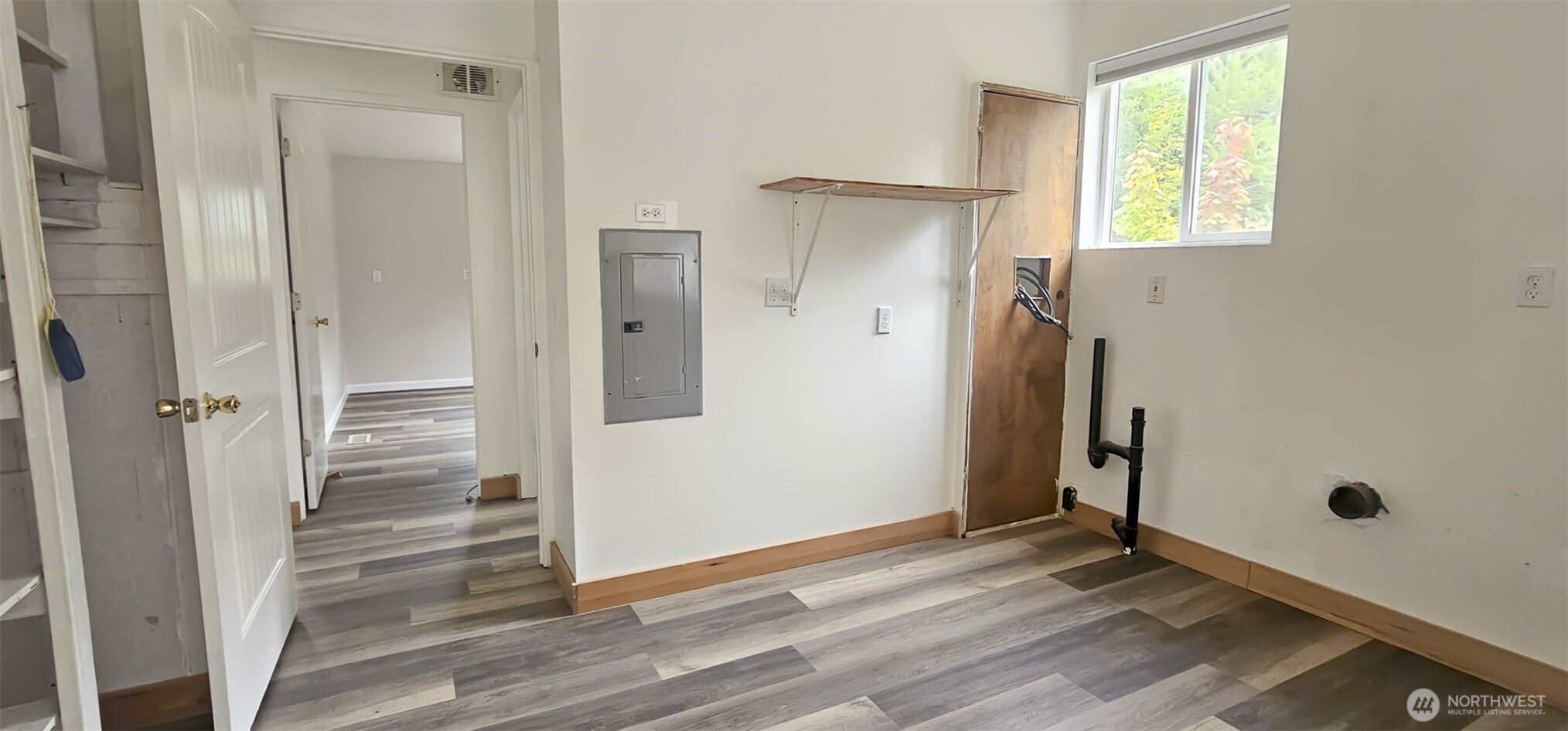 113 Skinner Road Property Photo 8