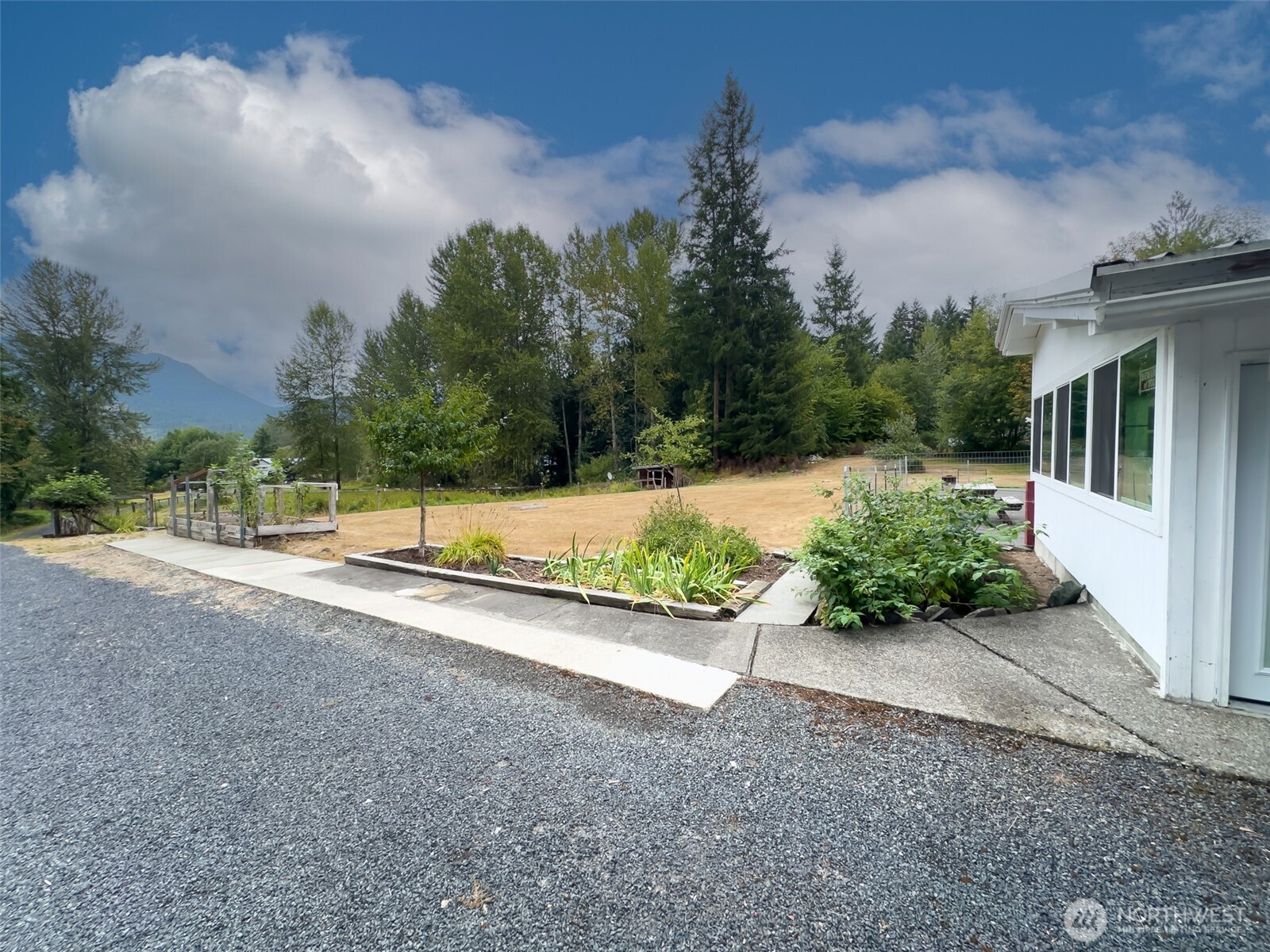 113 Skinner Road Property Photo 21