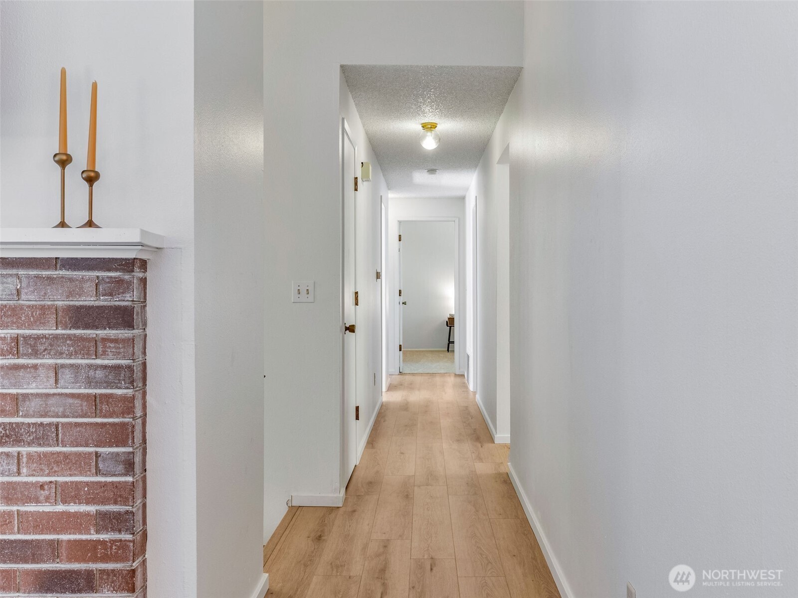 2114 Ne Bartre Court Property Photo 11