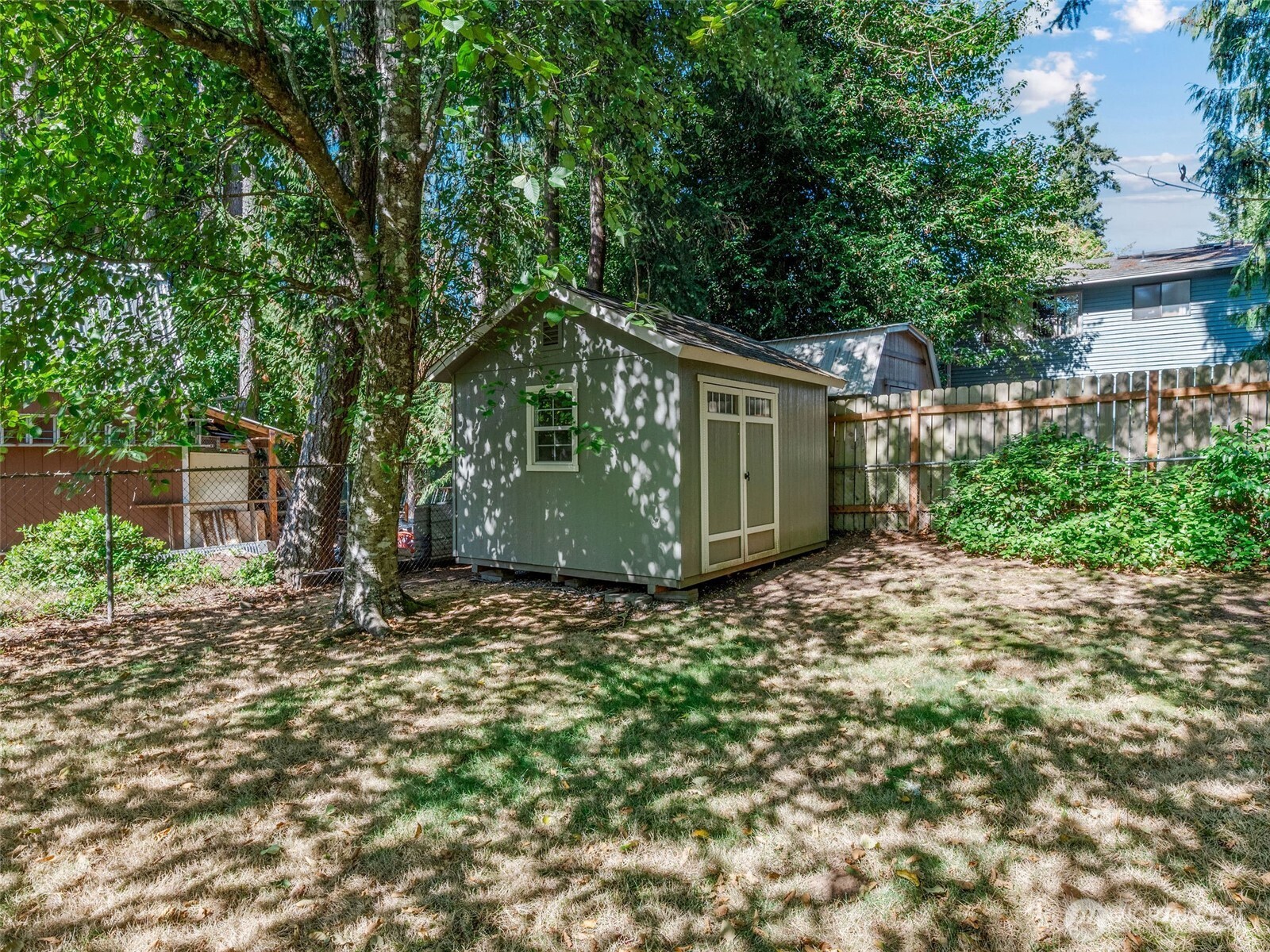 2114 Ne Bartre Court Property Photo 26