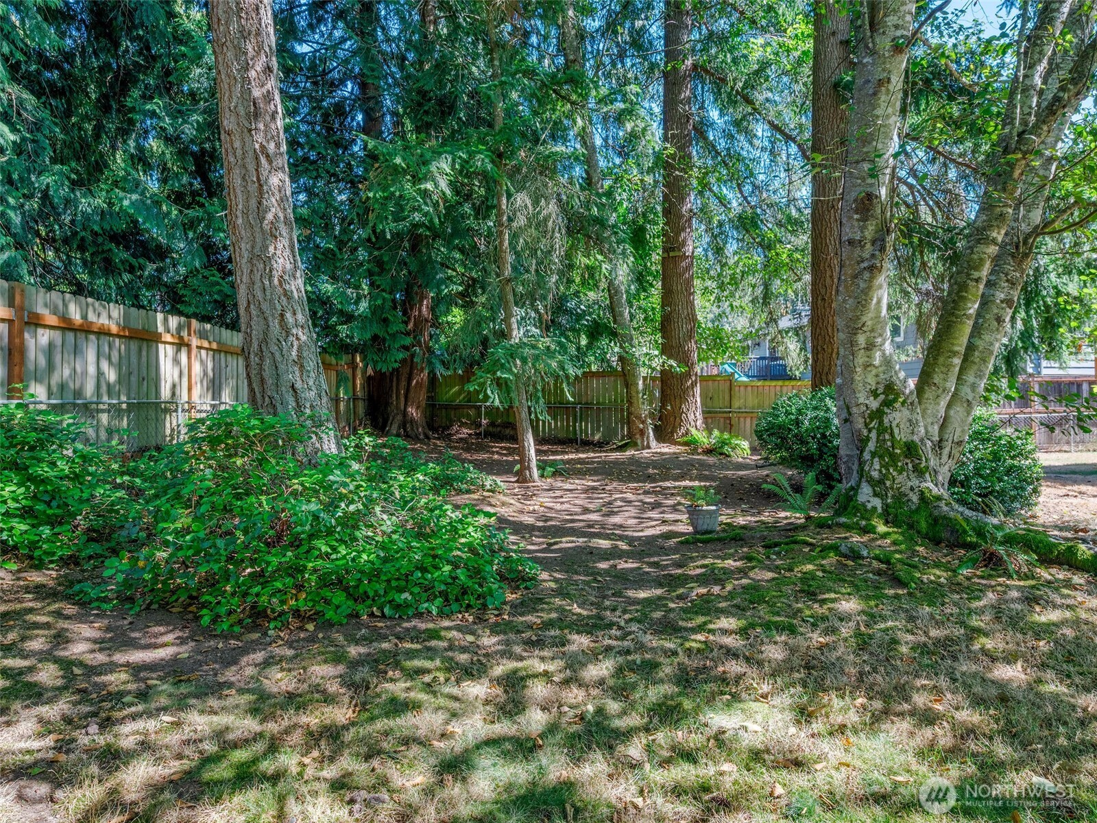 2114 Ne Bartre Court Property Photo 27