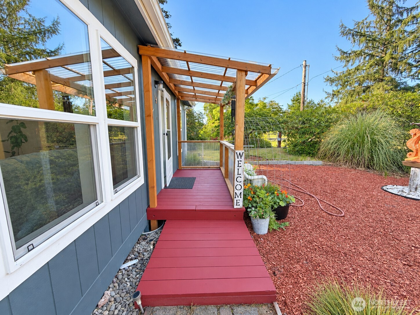 27514 V St Property Photo 4