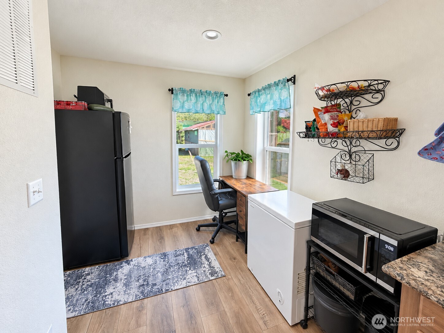 27514 V St Property Photo 15