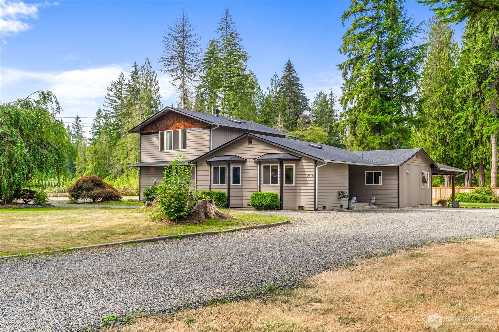 7516 149th Drive Property Photo 3