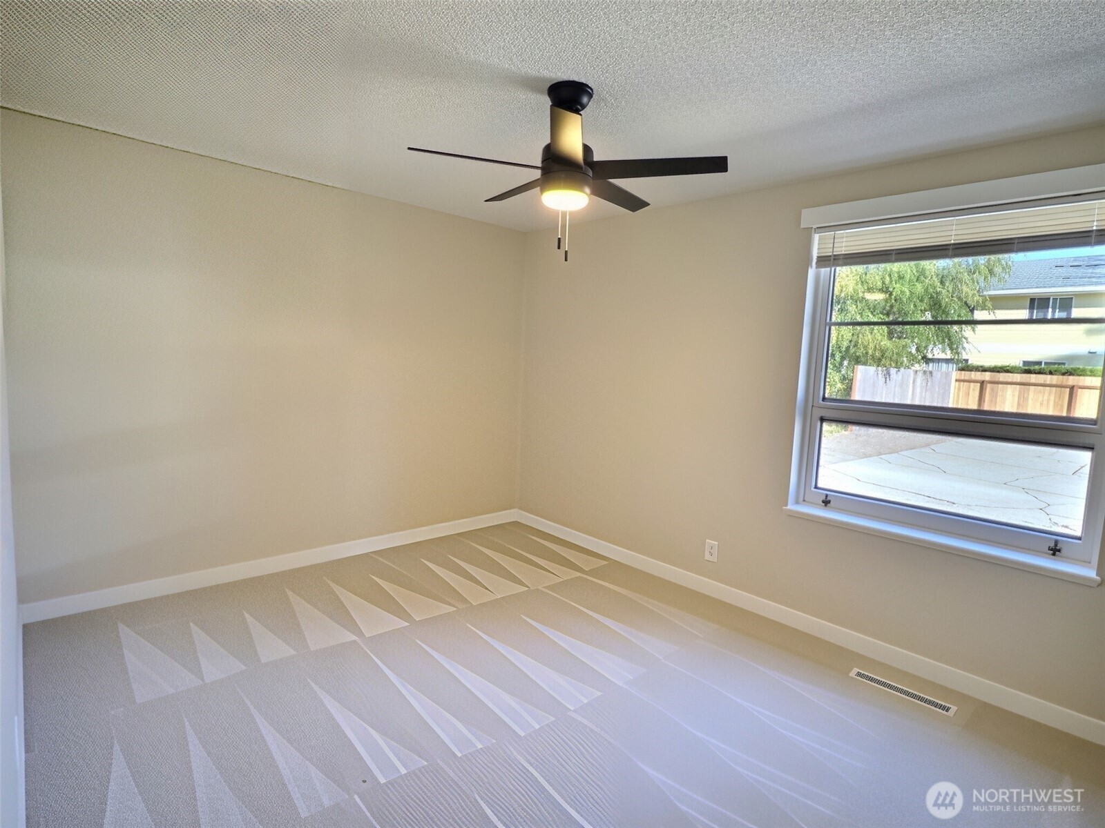 1314 N 188th Street Property Photo 10
