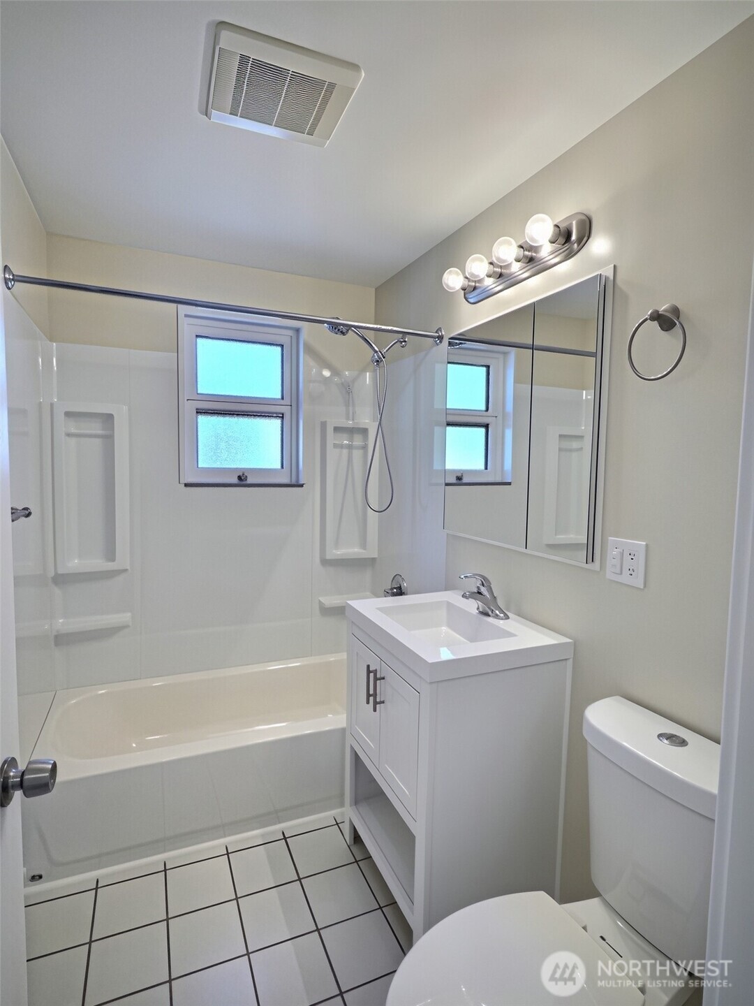 1314 N 188th Street Property Photo 16