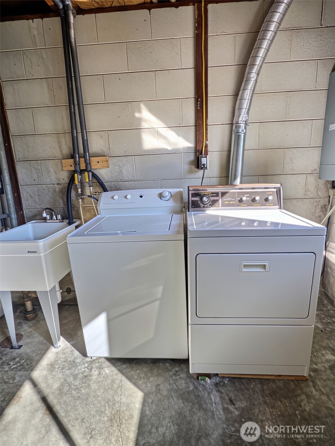 1314 N 188th Street Property Photo 24