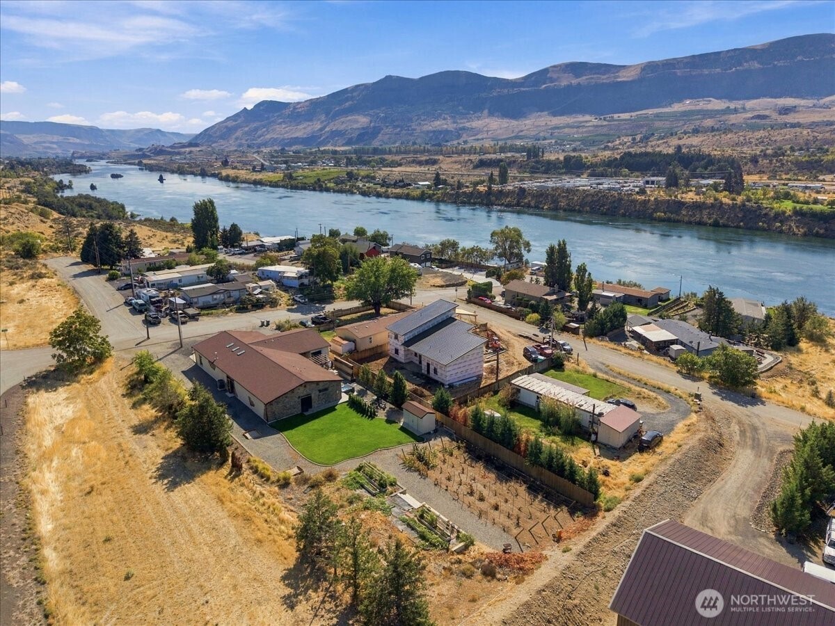 1396 S Tyee Avenue Property Photo 40