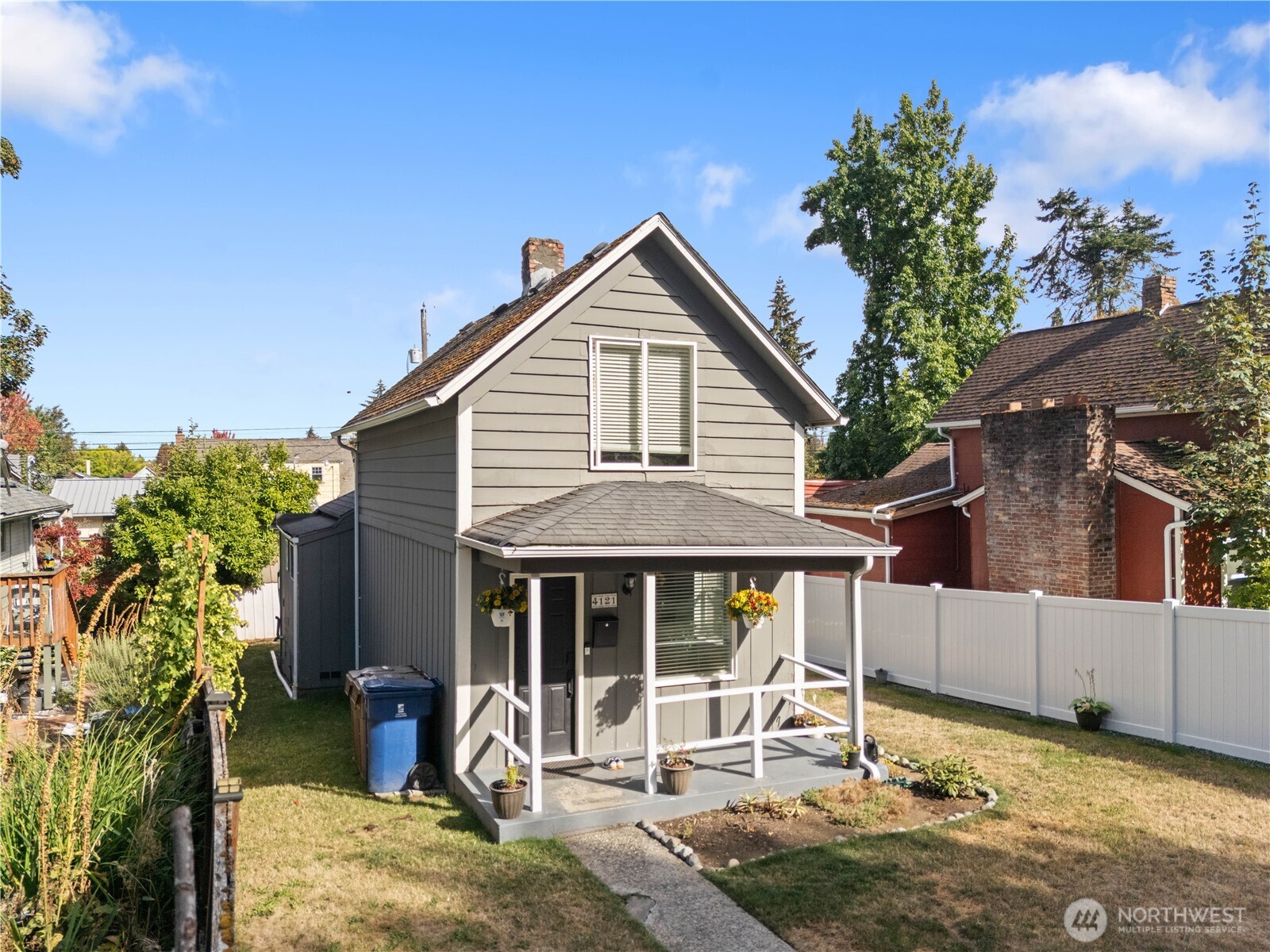 4121 S J Street Property Photo 3