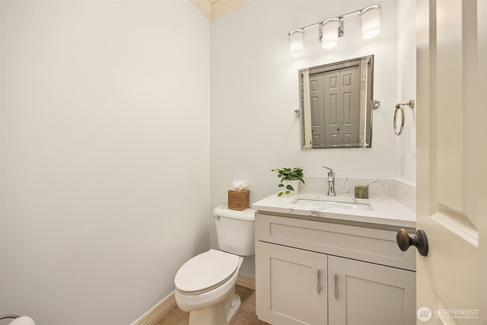 4963 162nd Place Property Photo 11