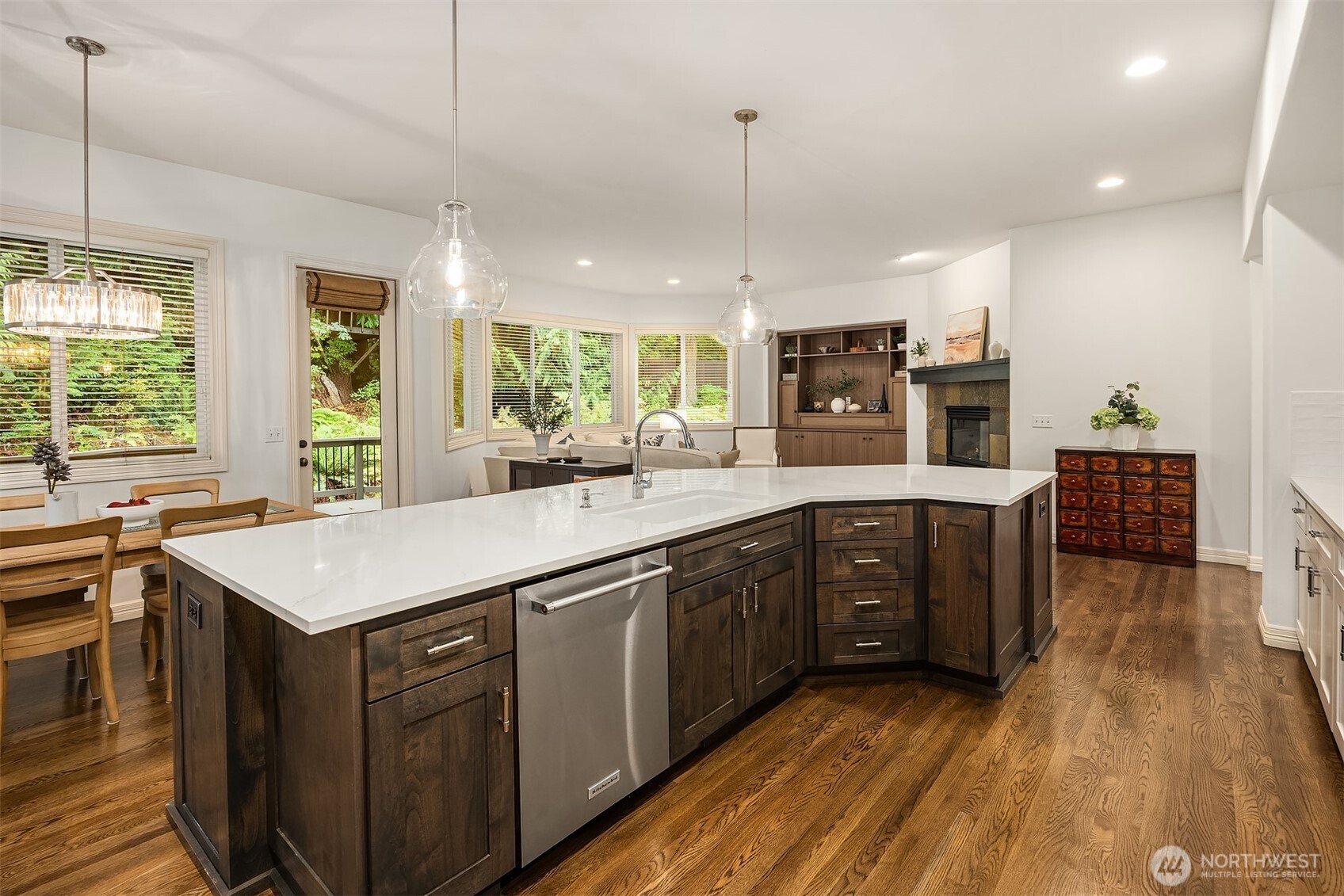 4963 162nd Place Property Photo 13