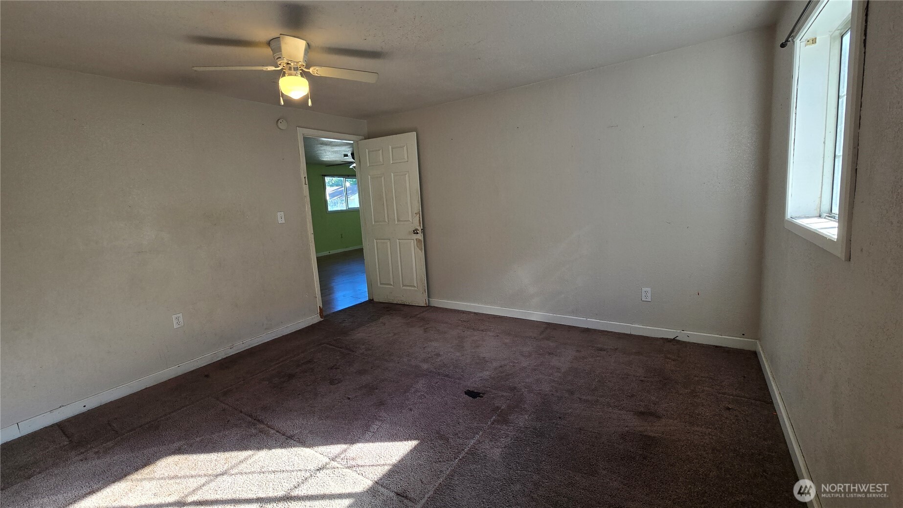 307 W Summa Street Property Photo 11