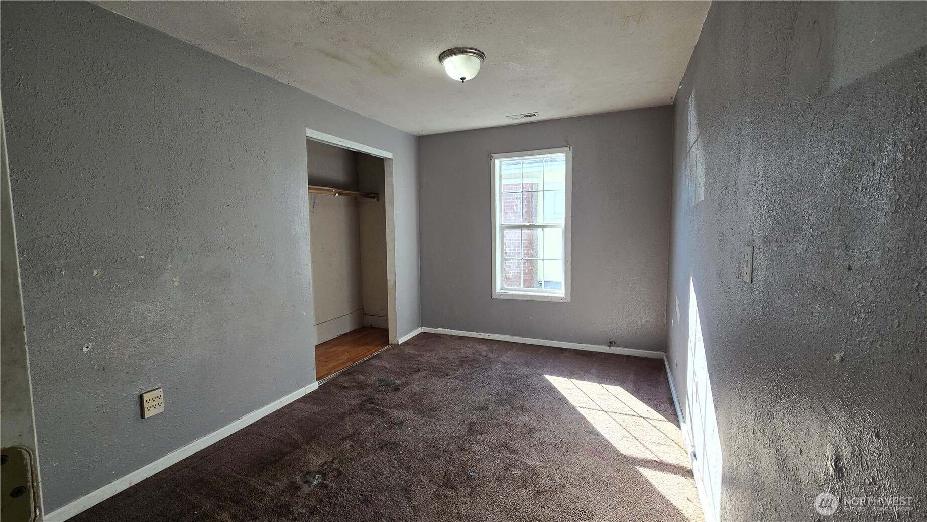 307 W Summa Street Property Photo 12
