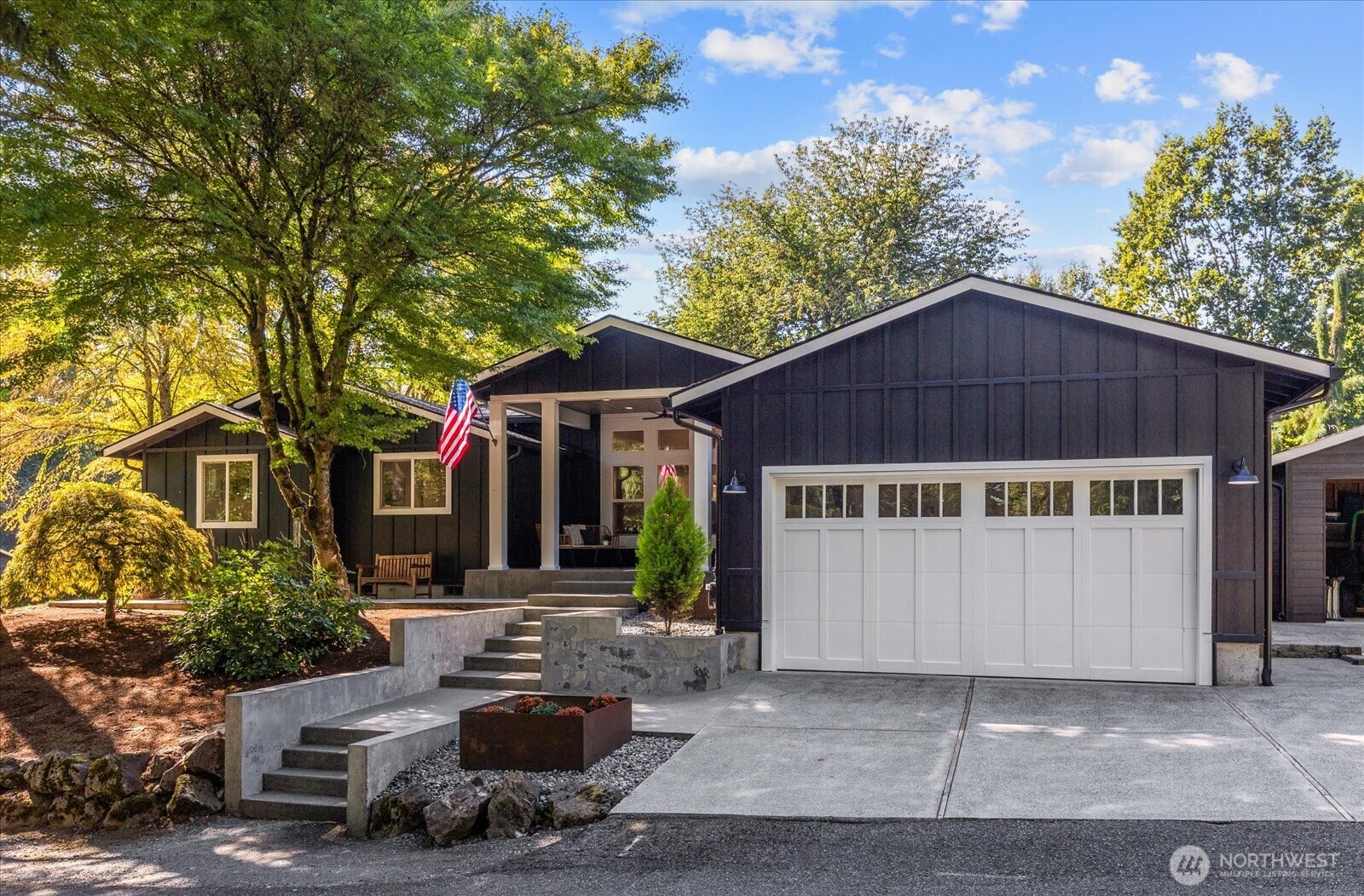 18607 165th Avenue Property Photo 1