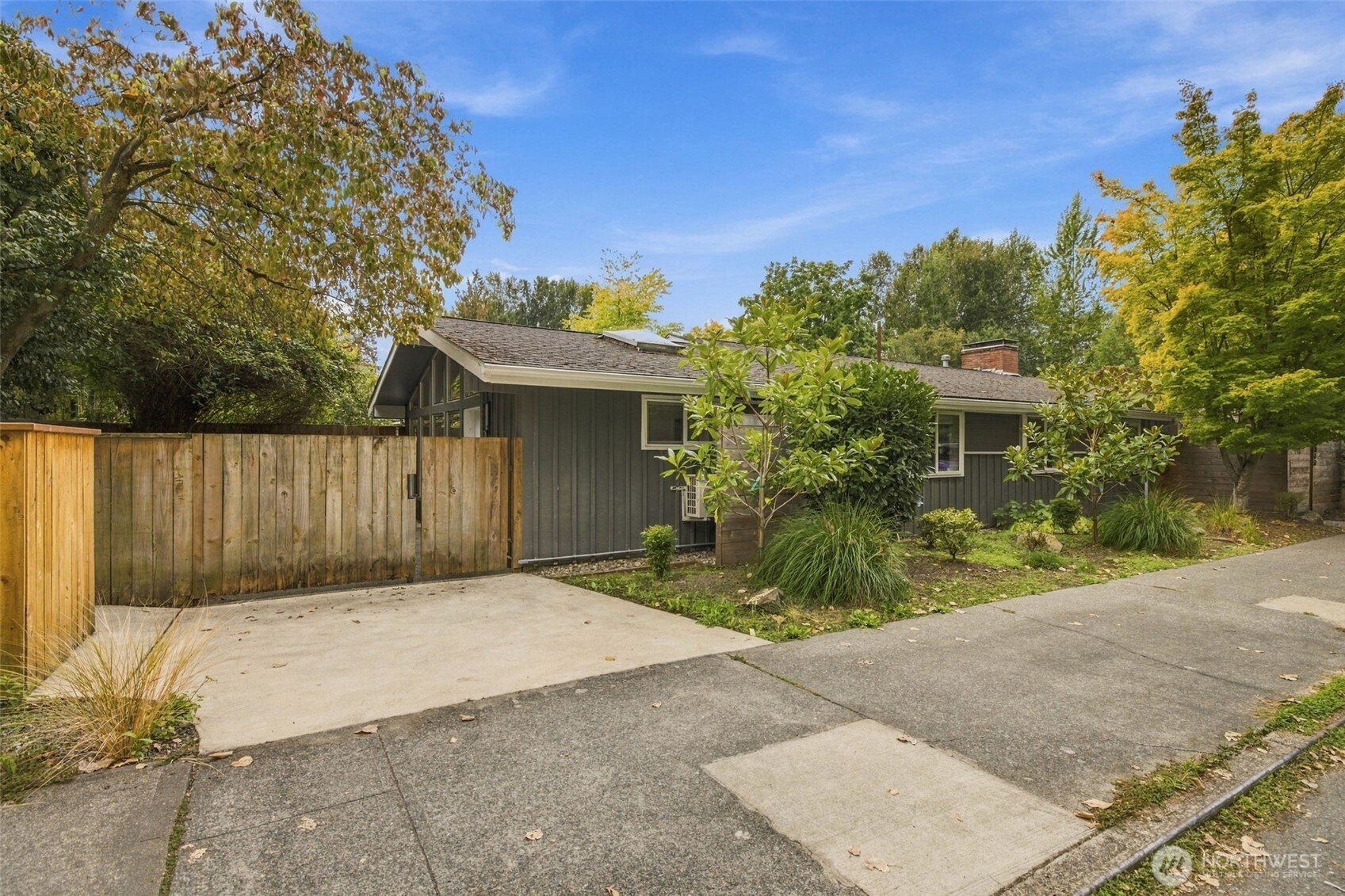 3860 Ne 41st Street Property Photo 1