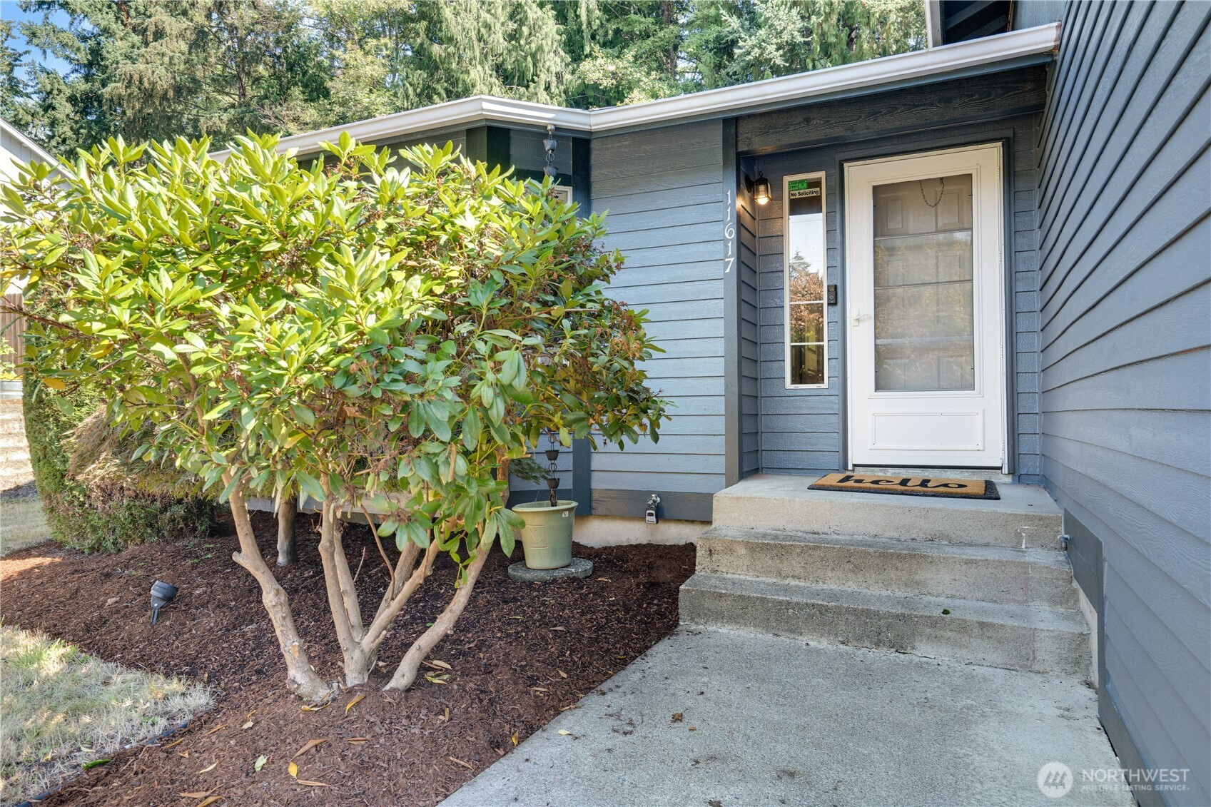 11617 210th Avenue Property Photo 3