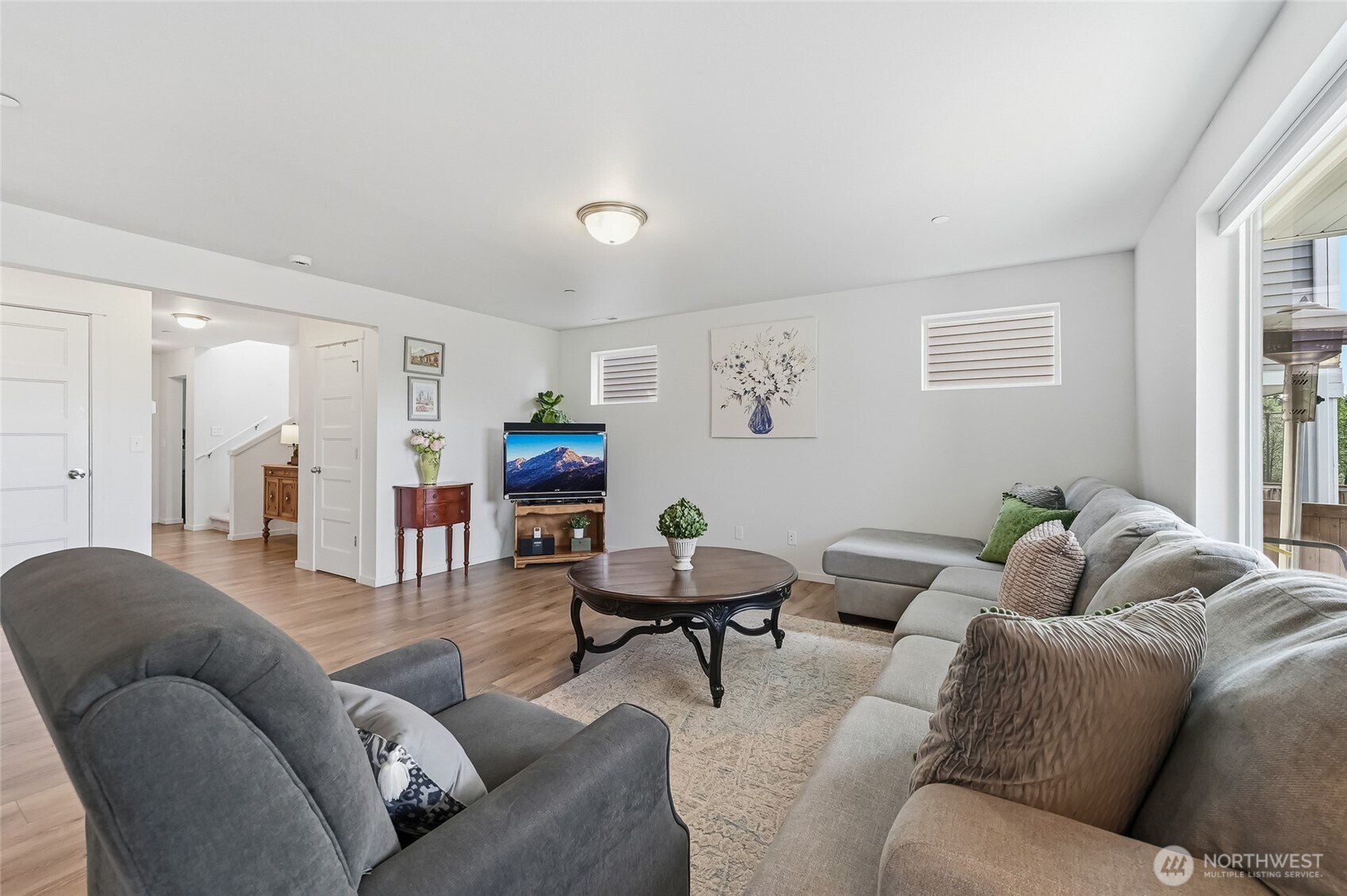 7142 42nd Place Property Photo 4