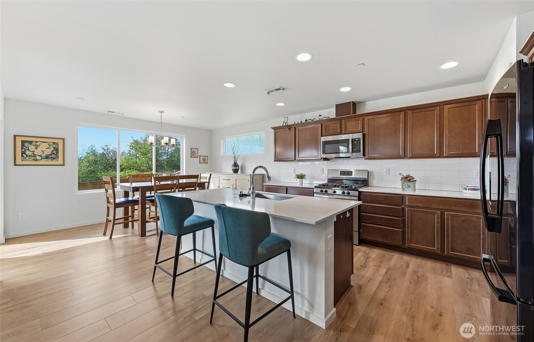 7142 42nd Place Property Photo 8