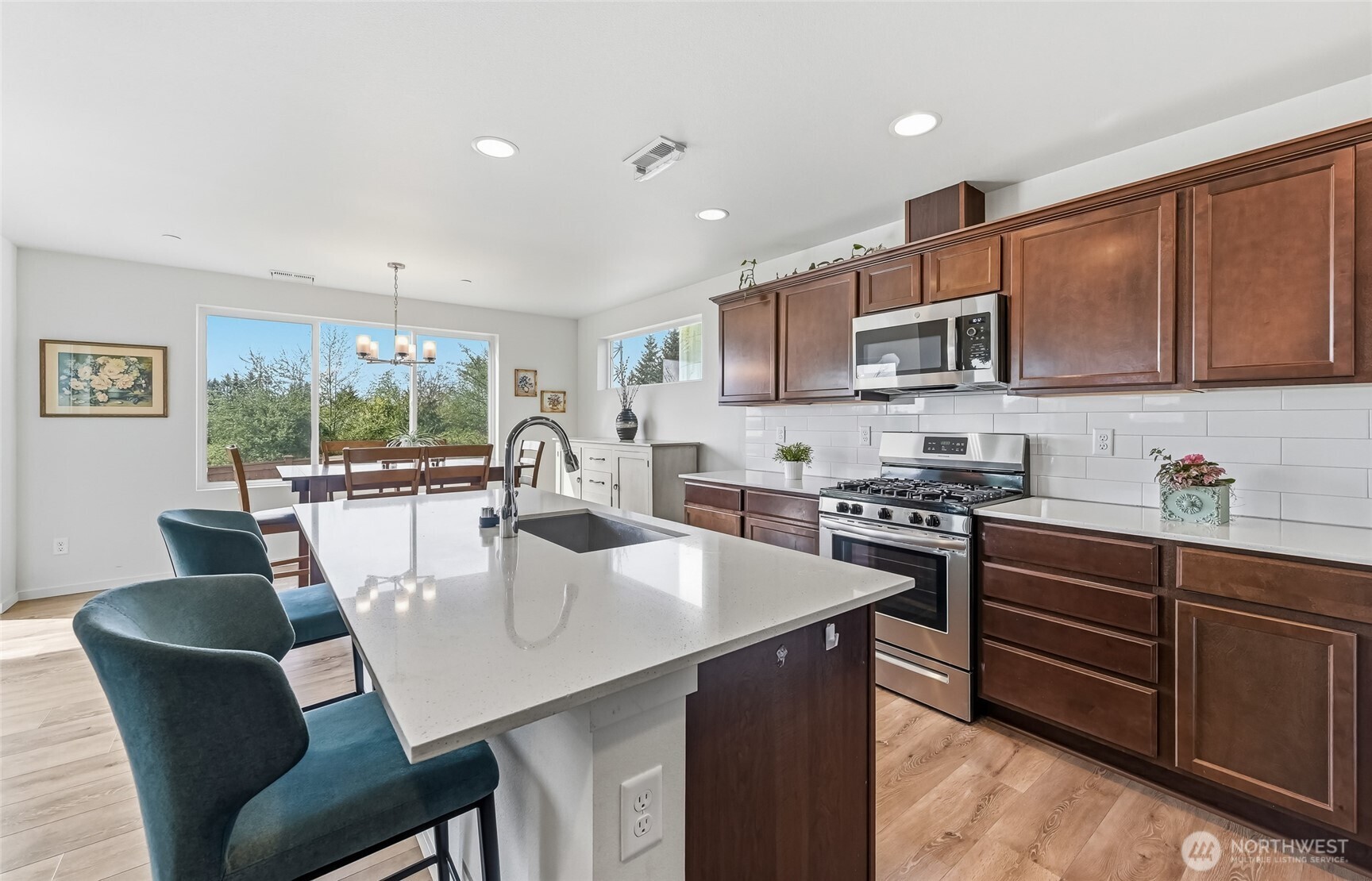 7142 42nd Place Property Photo 11
