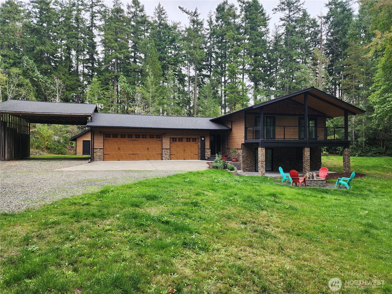 8120 Berry Ridge Lane Property Photo 1