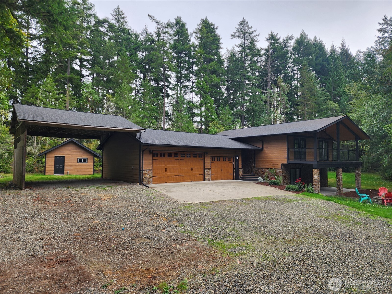 8120 Berry Ridge Lane Property Photo 2