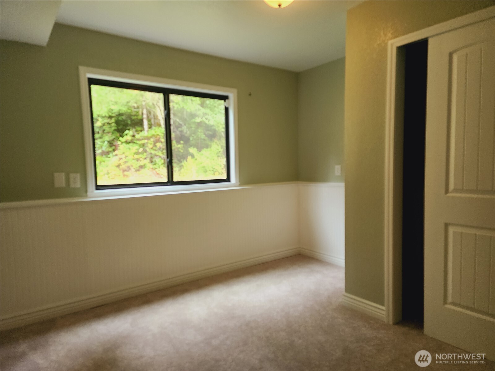 8120 Berry Ridge Lane Property Photo 16